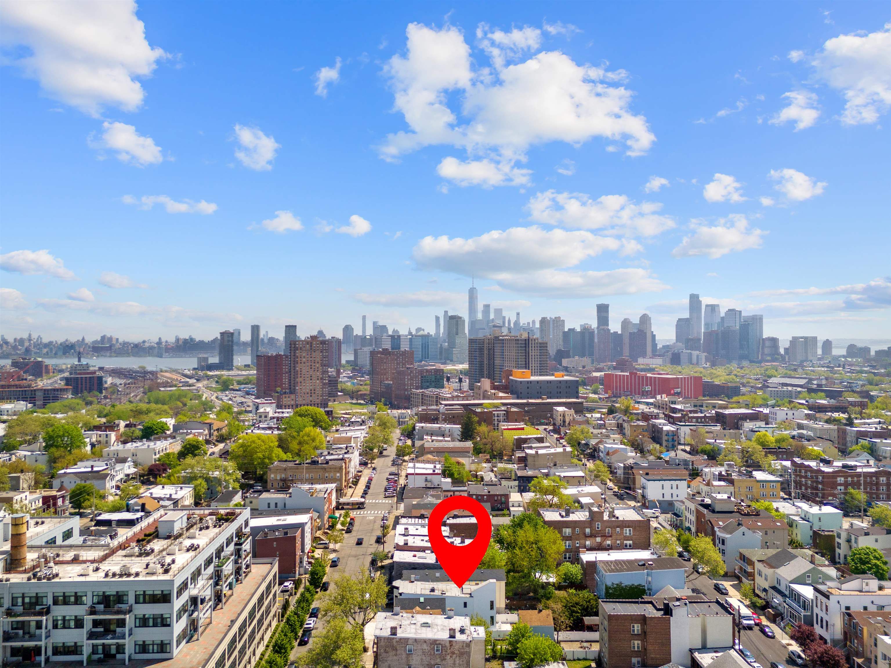 67 LAIDLAW AVE Unit: 2