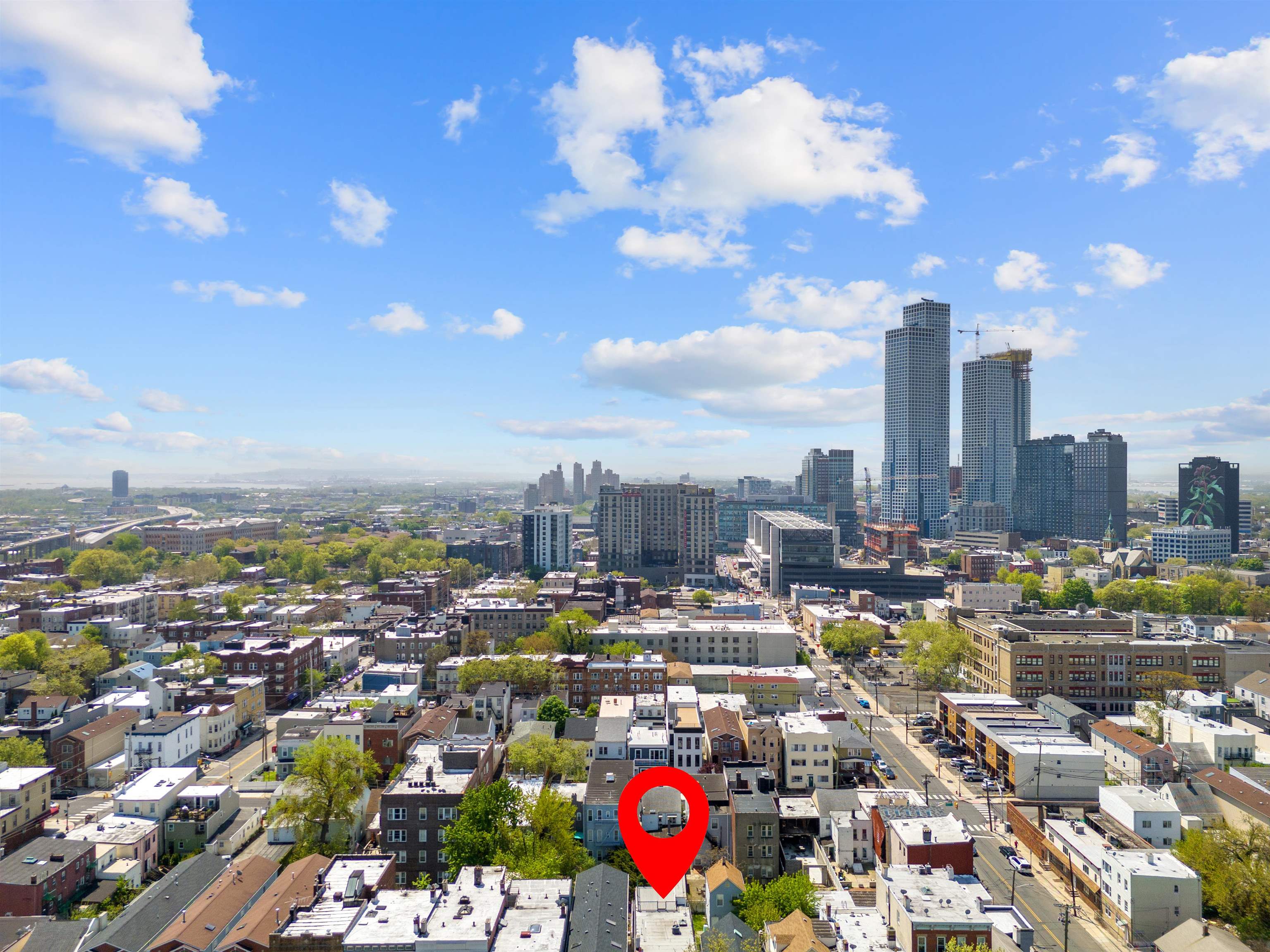 67 LAIDLAW AVE Unit: 2