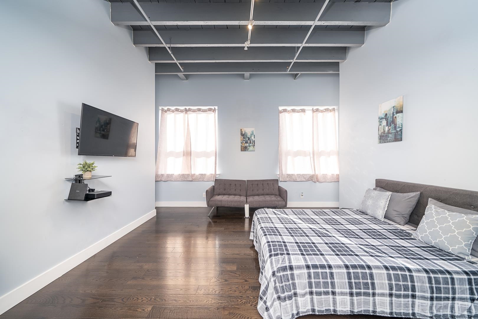 235 ORIENT AVE Unit: 9