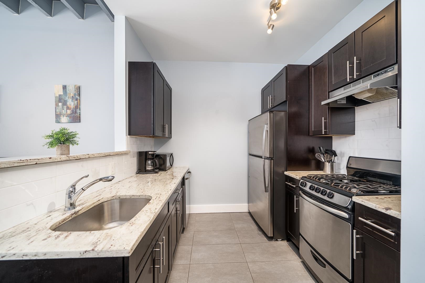 235 ORIENT AVE Unit: 9