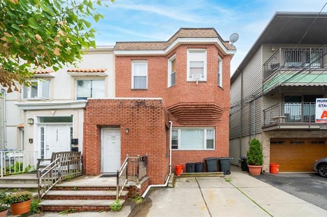 119 DODD ST Unit: 2R