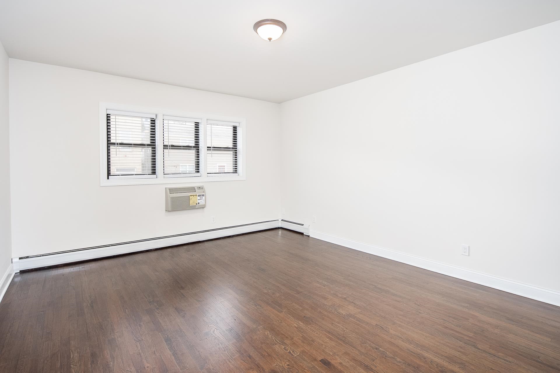119 TERRACE AVE Unit: 9