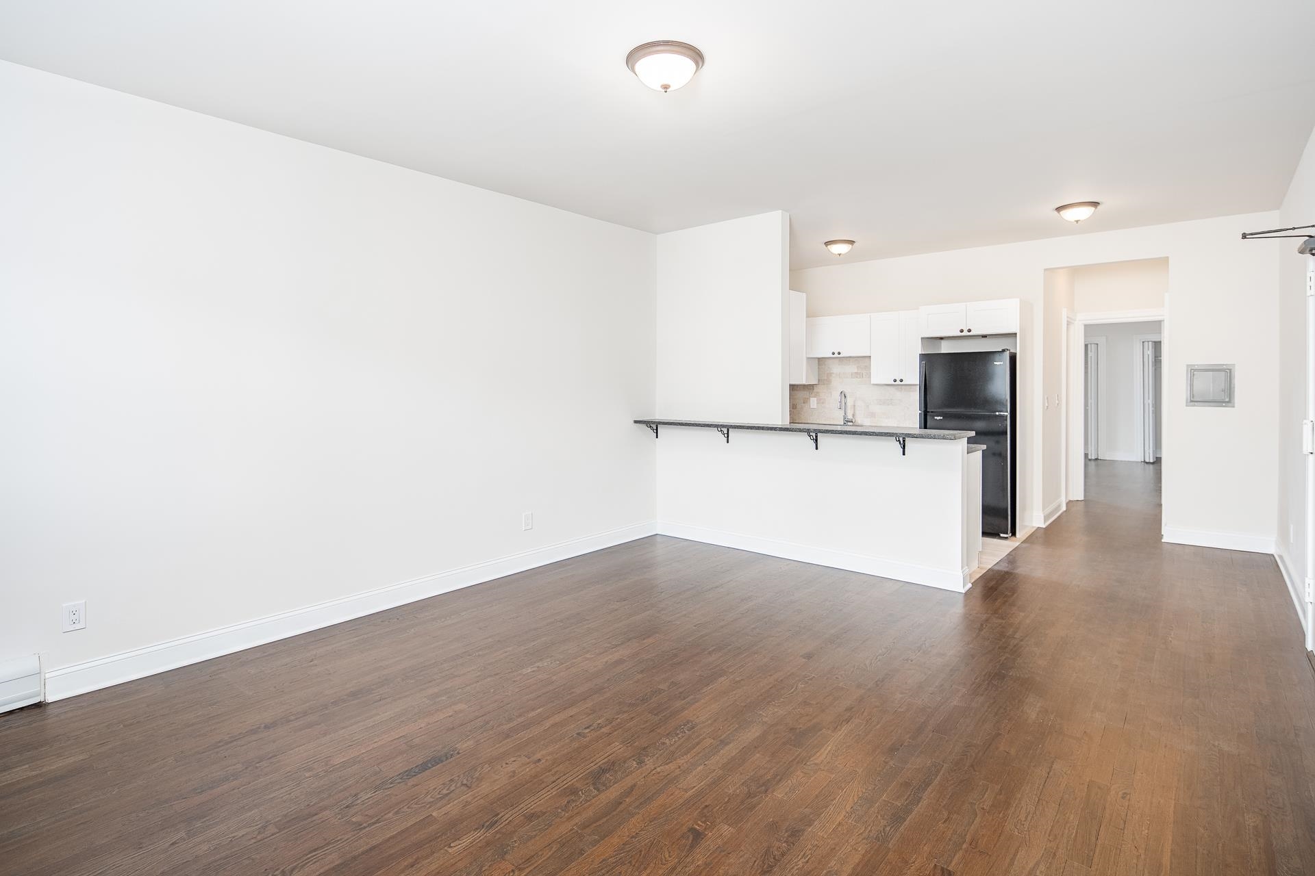 119 TERRACE AVE Unit: 9