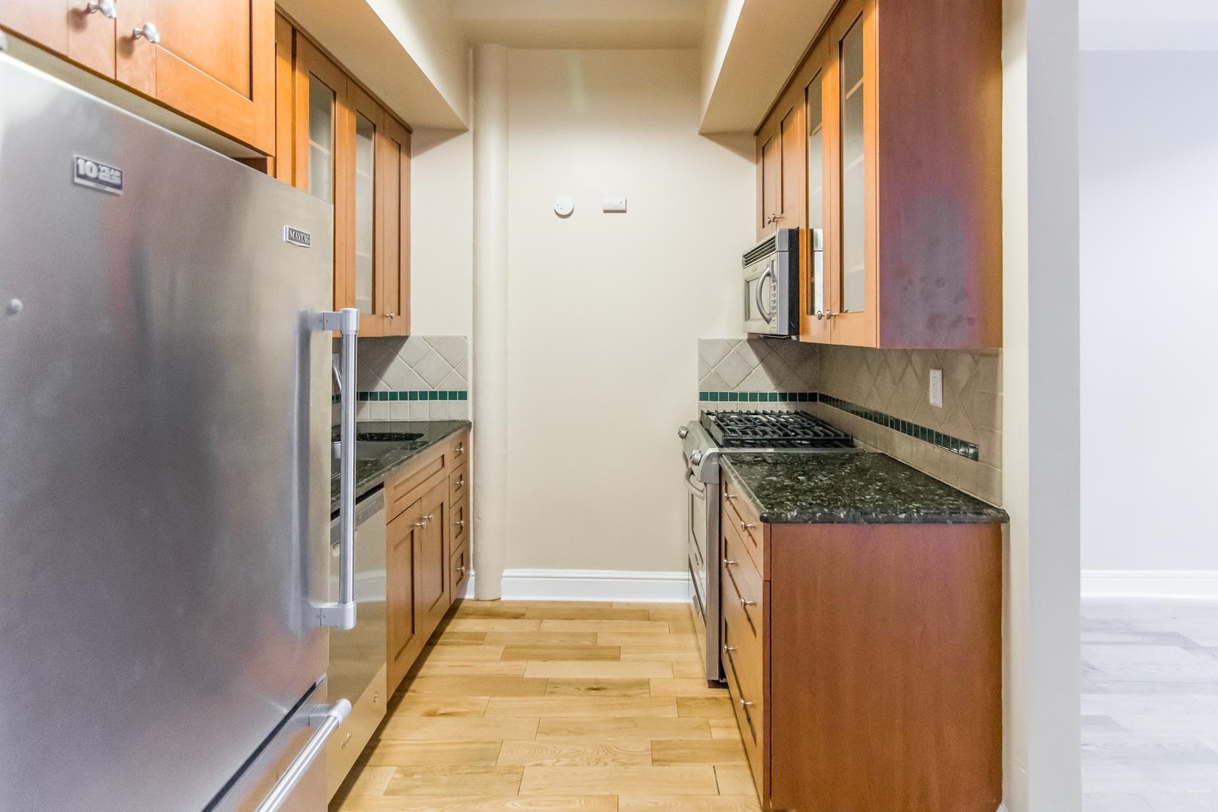 300 COMMUNIPAW AVE Unit: 106