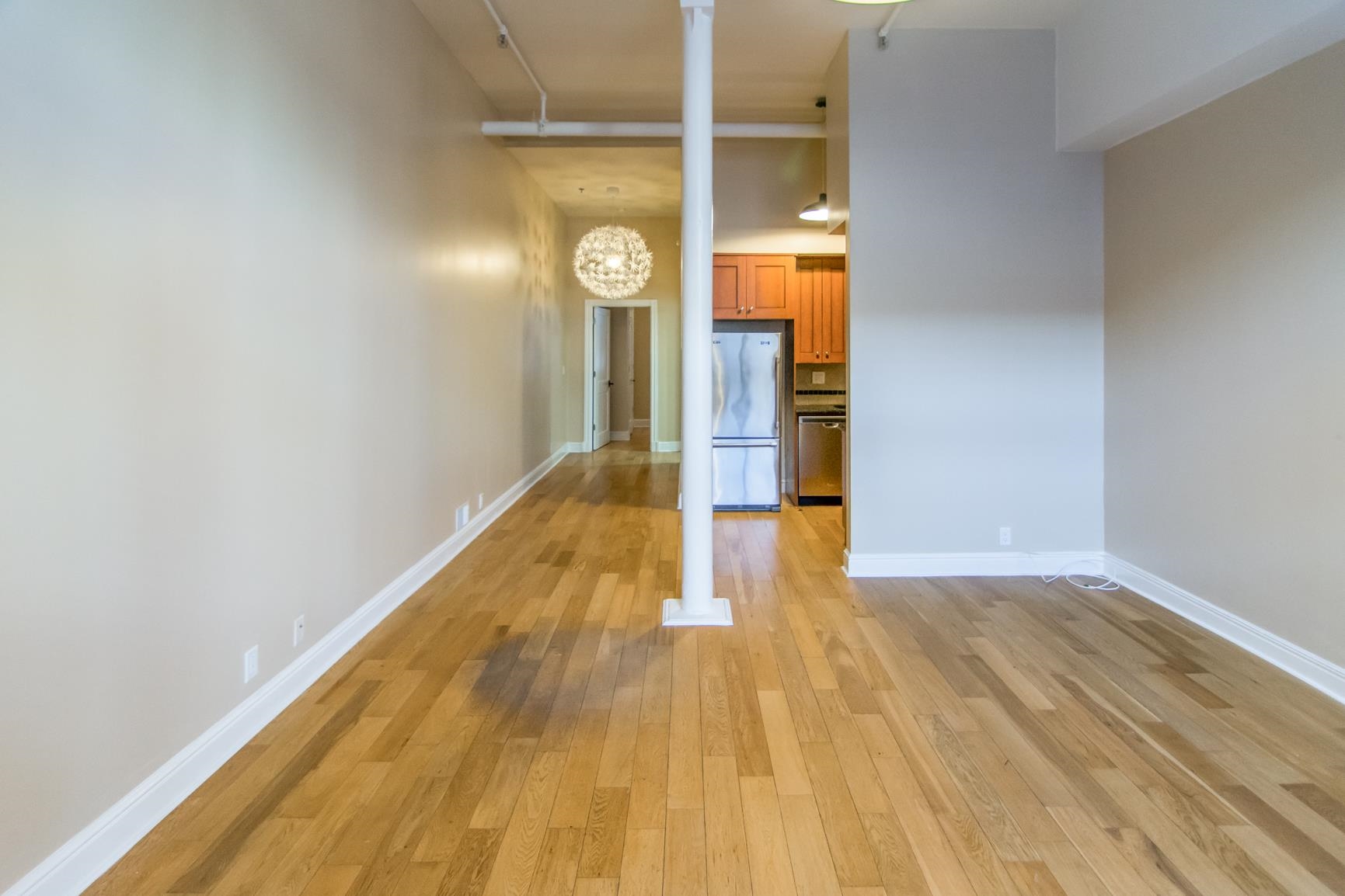 300 COMMUNIPAW AVE Unit: 106
