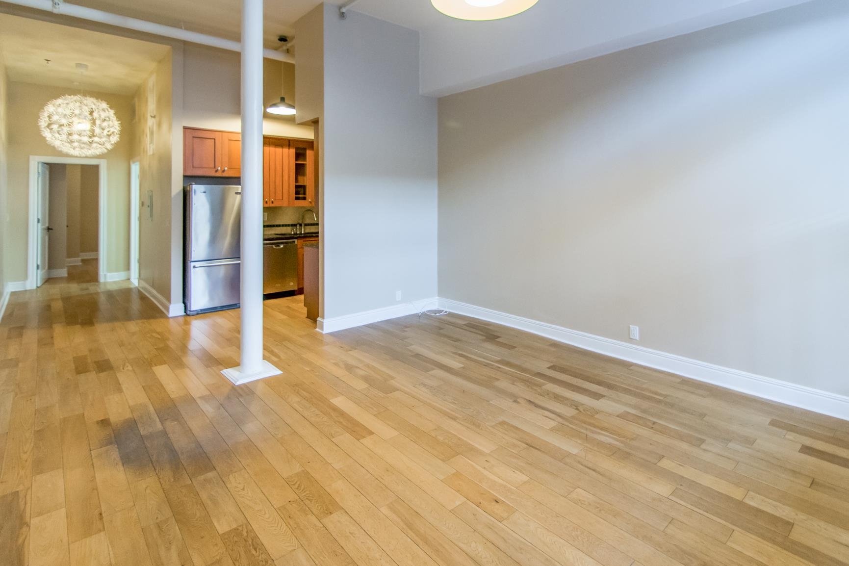300 COMMUNIPAW AVE Unit: 106