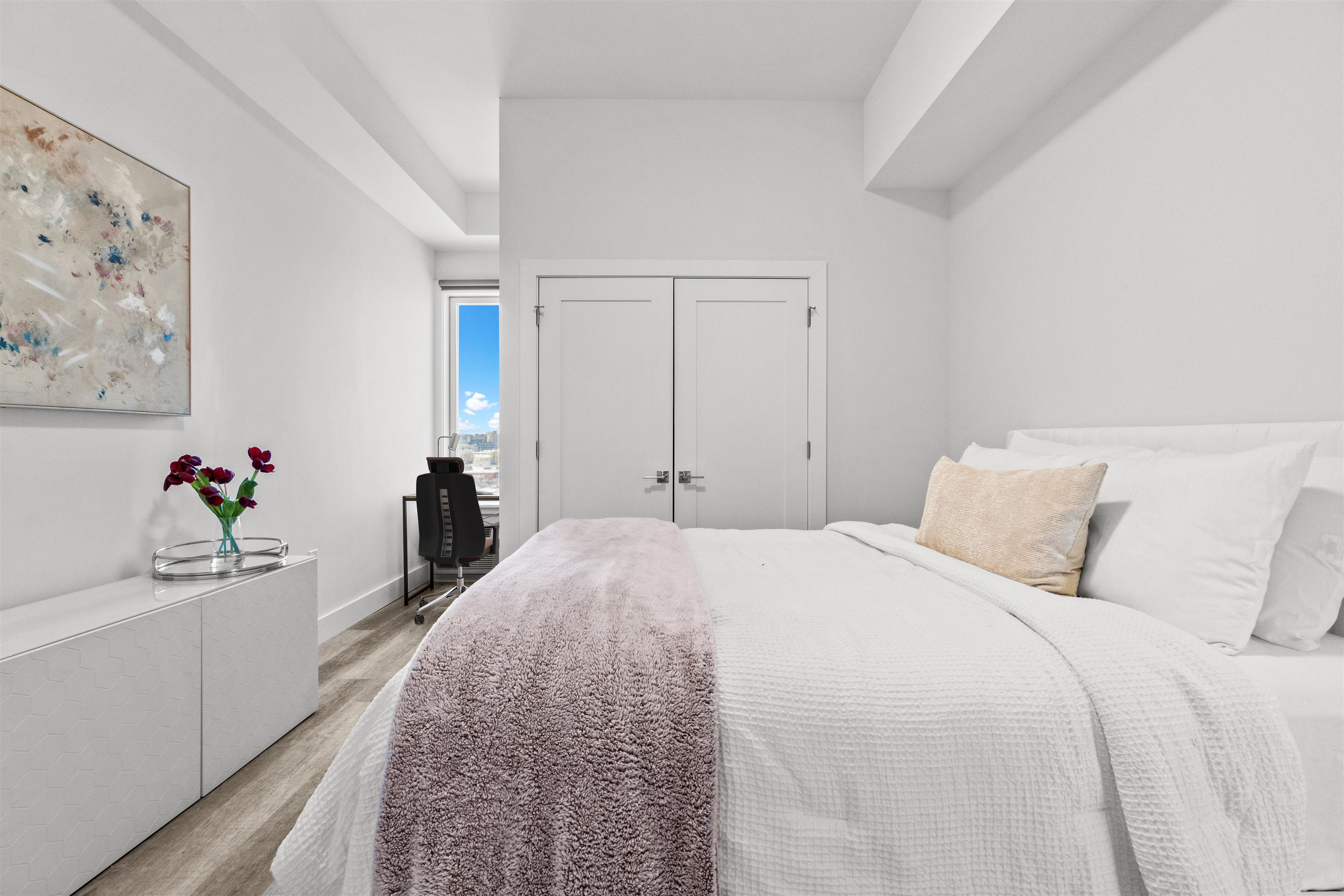 412 WHITON ST Unit: 501
