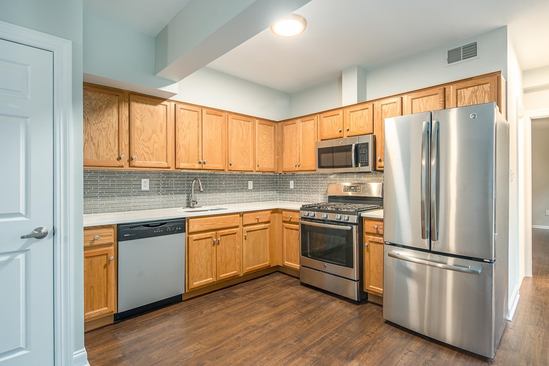 84 BLOOMFIELD ST Unit: 1