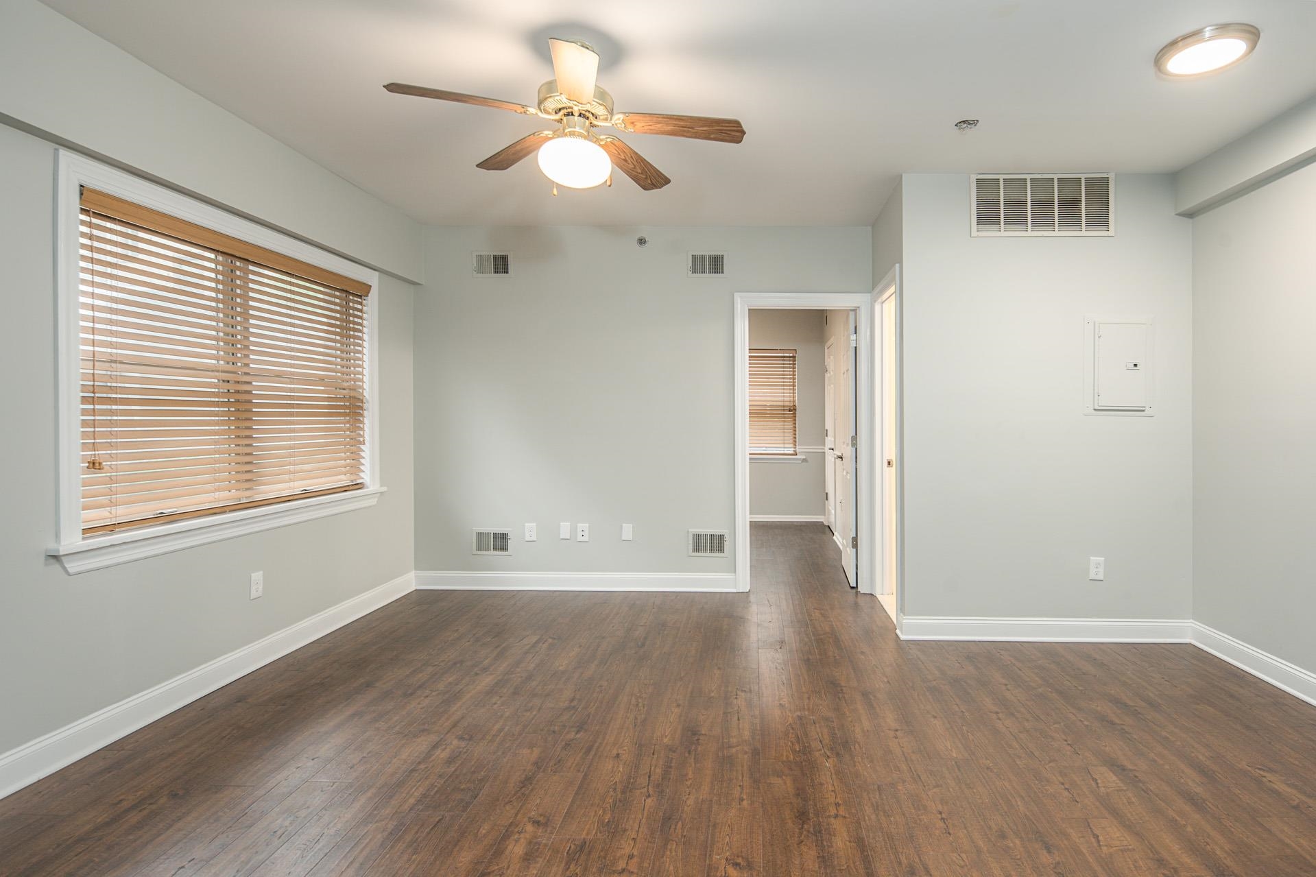 84 BLOOMFIELD ST Unit: 1