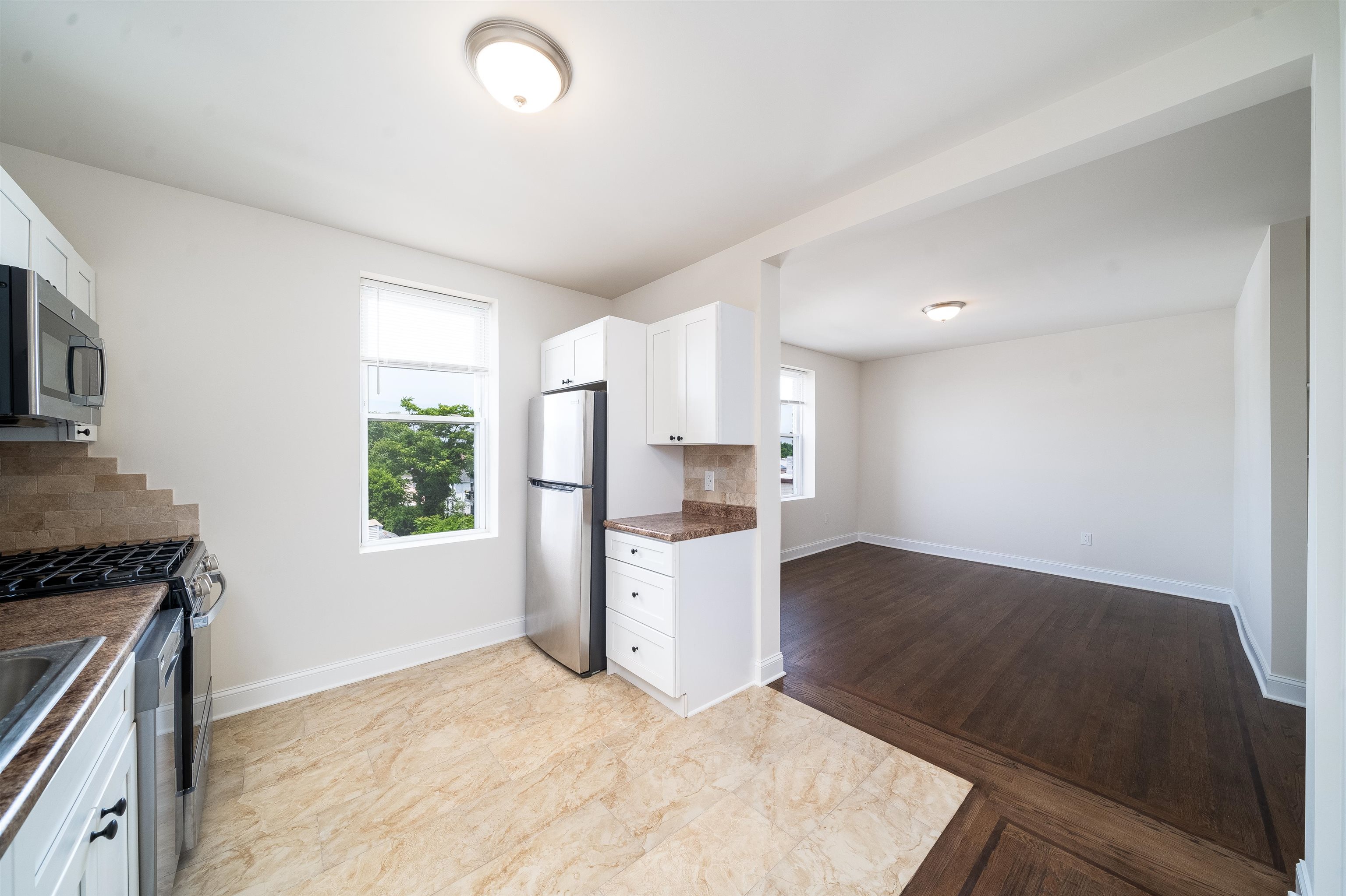 86 CHARLES ST Unit: 303