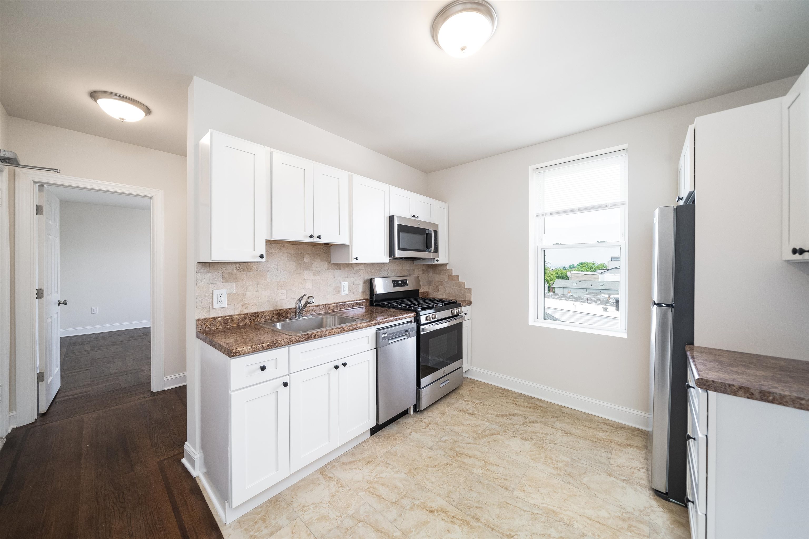 86 CHARLES ST Unit: 303