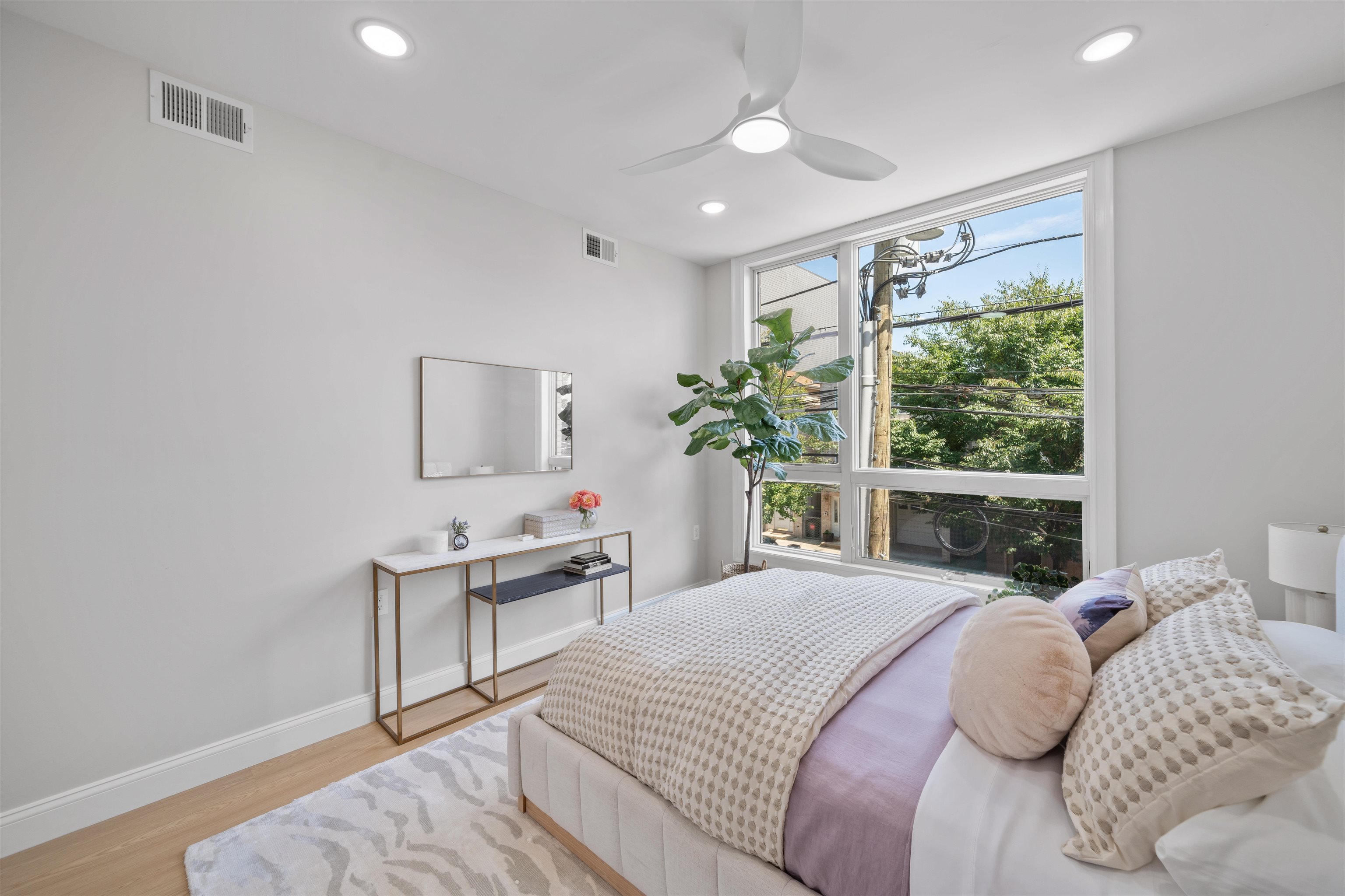 573 PALISADE AVE Unit: 3A