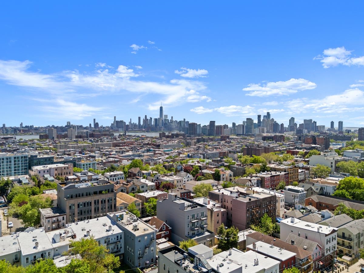 573 PALISADE AVE Unit: 4A
