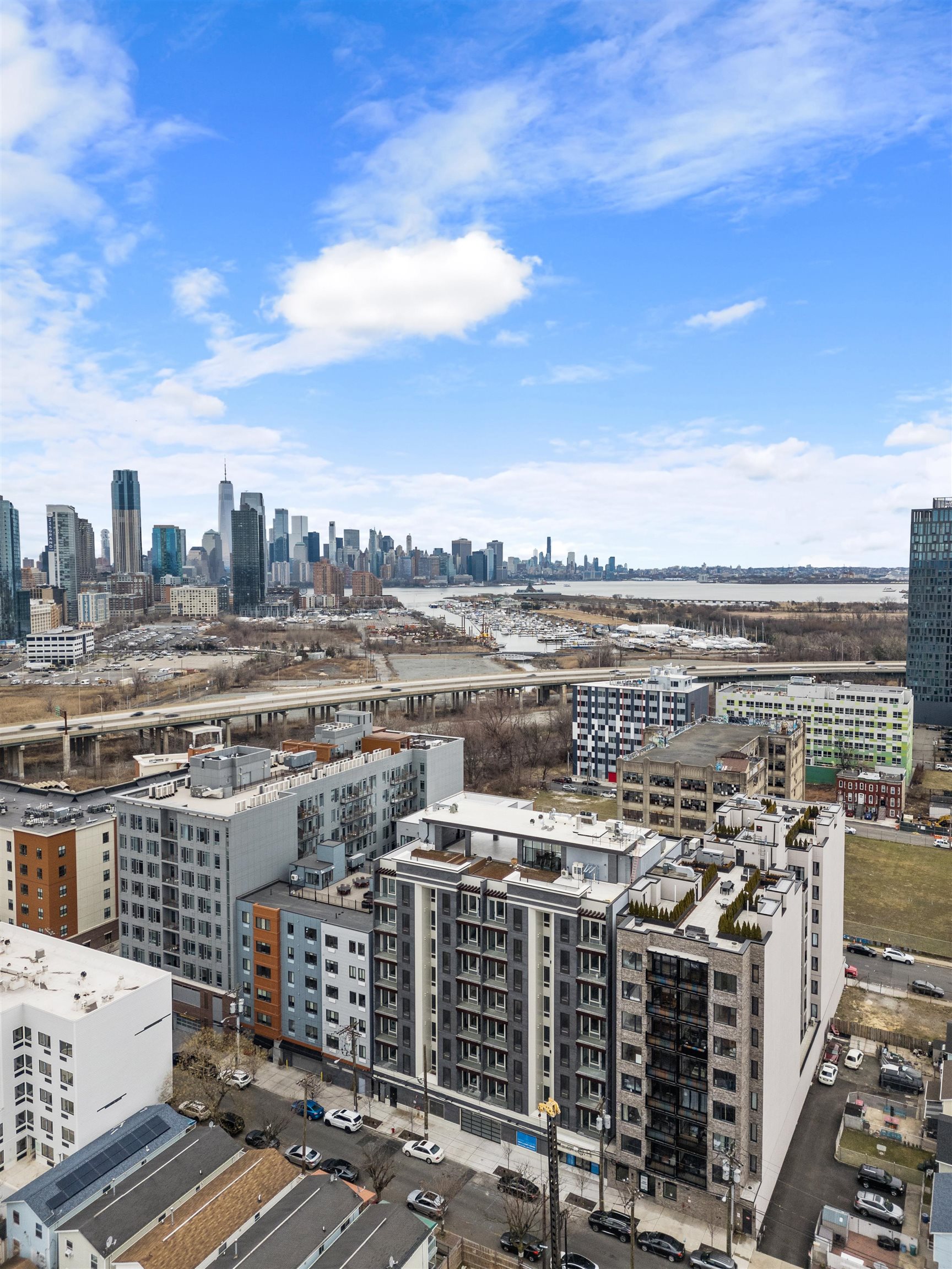 412 WHITON ST Unit: 608