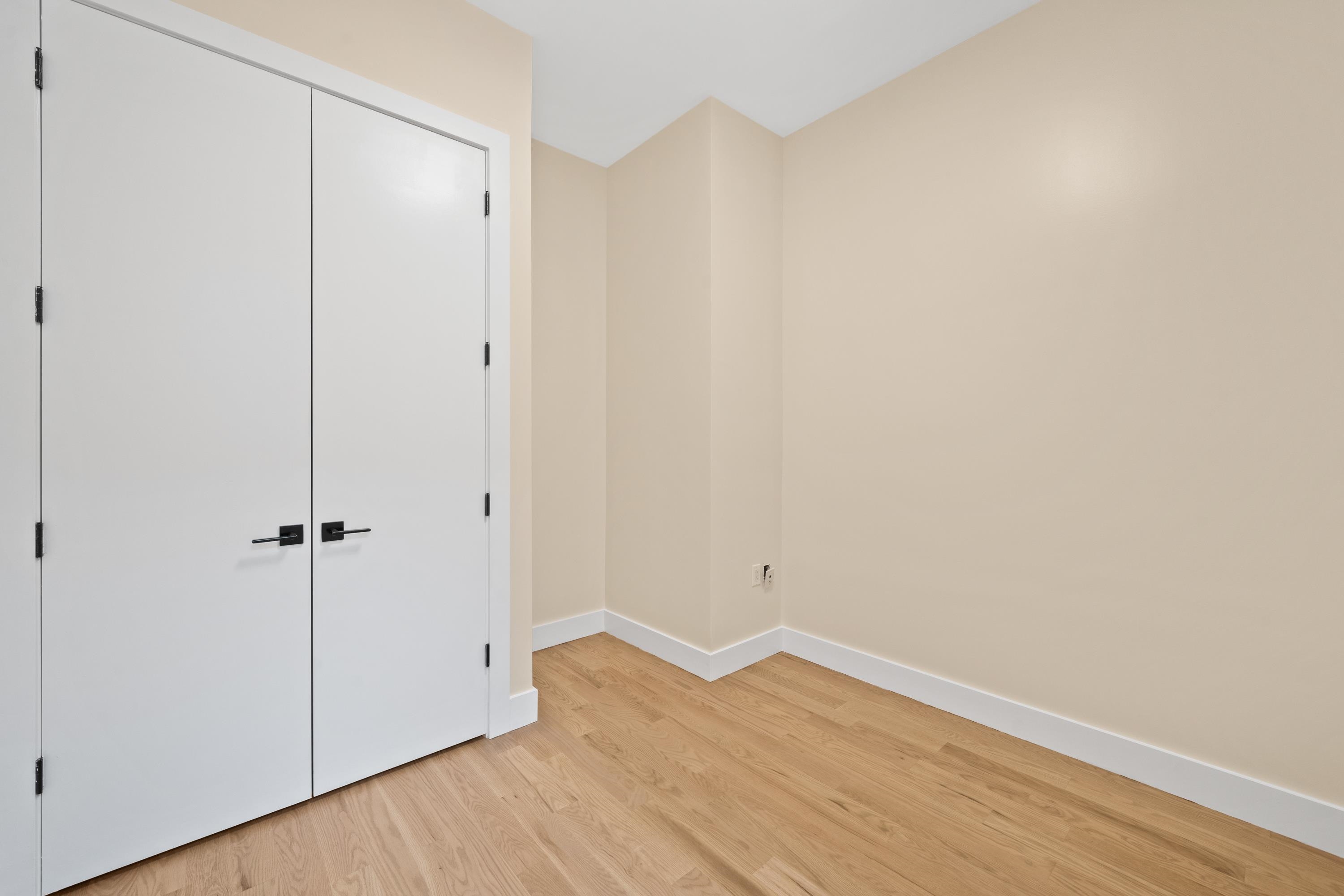 337 PALISADE AVE Unit: 4