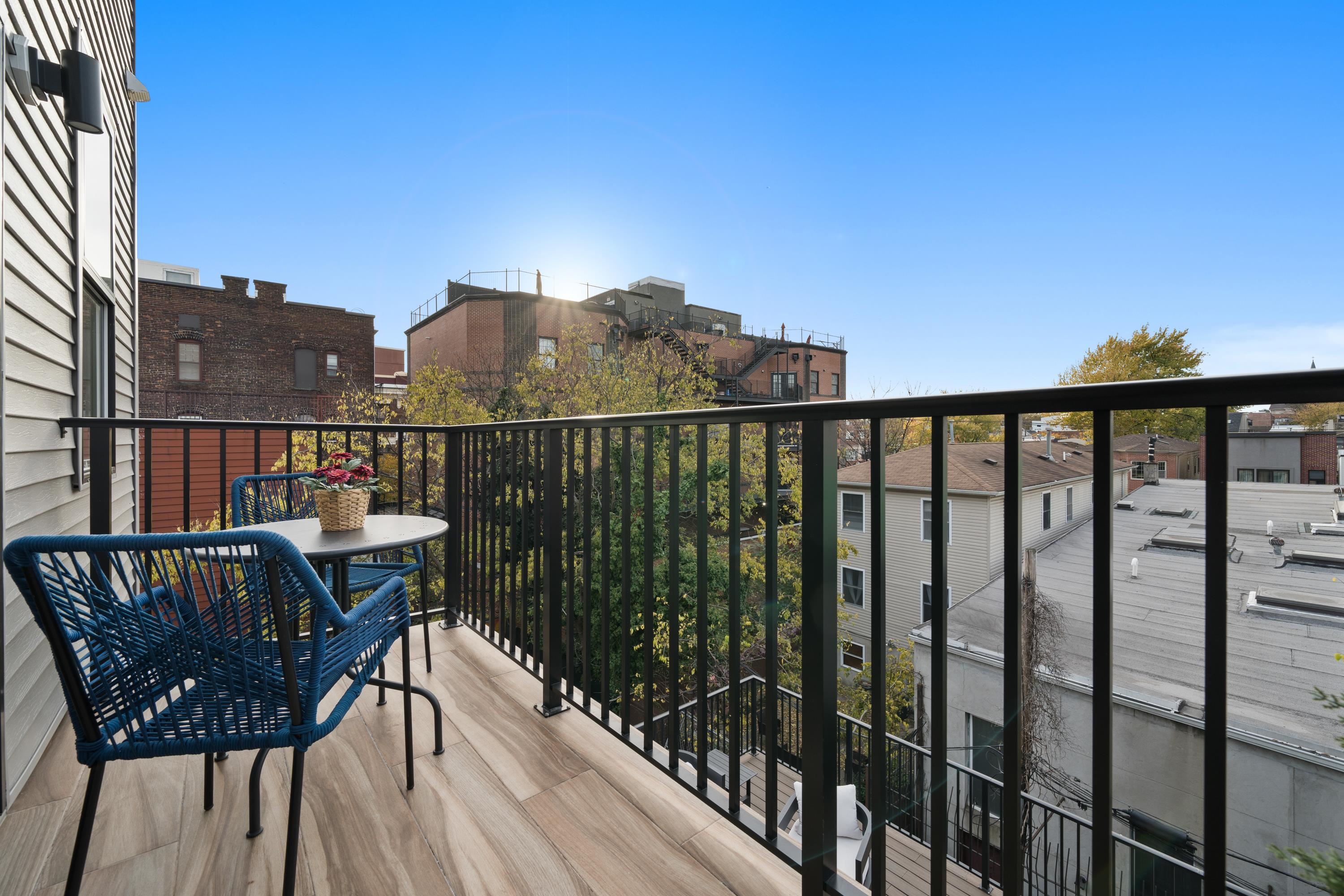 337 PALISADE AVE Unit: 4