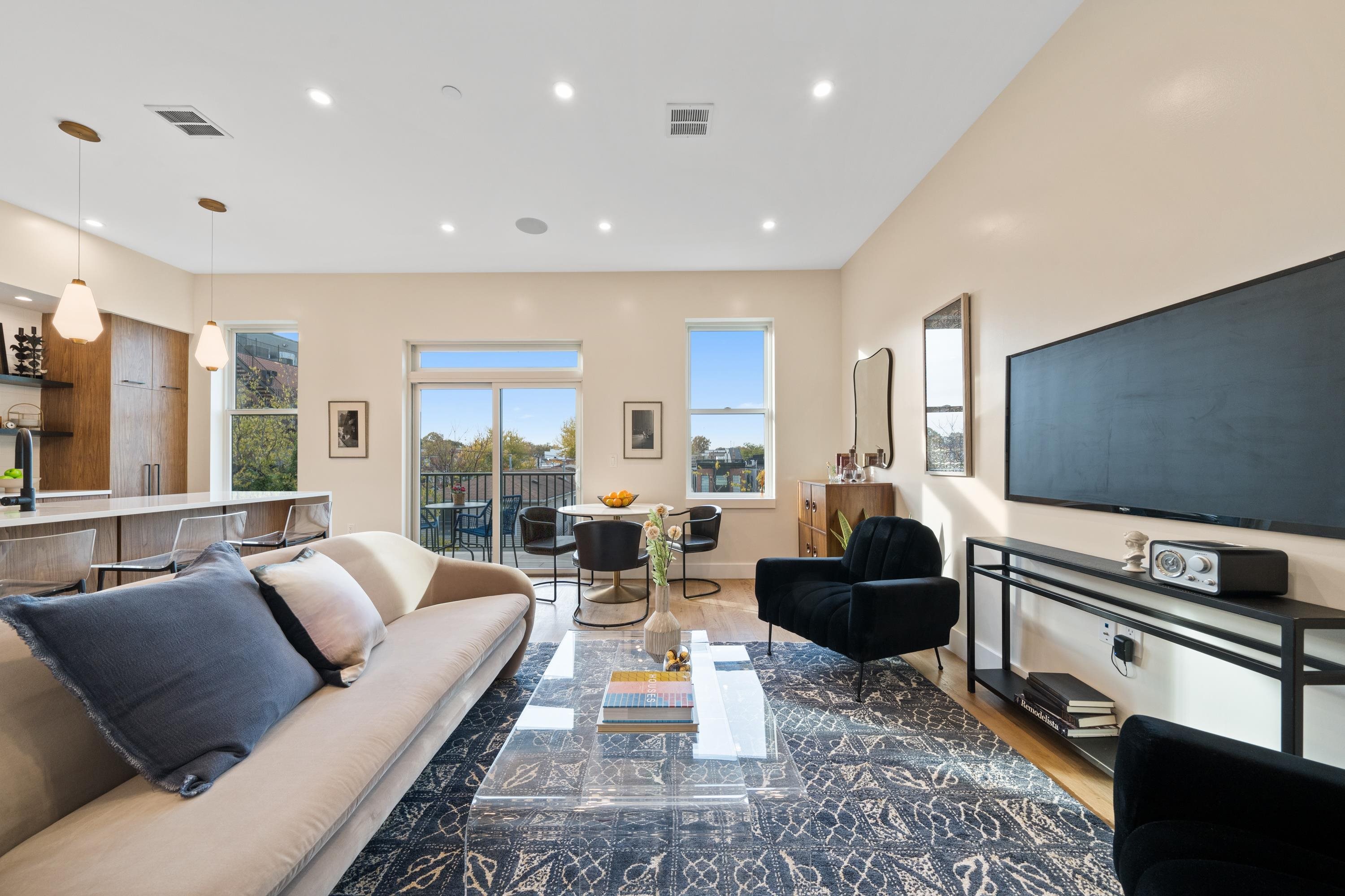 337 PALISADE AVE Unit: 4