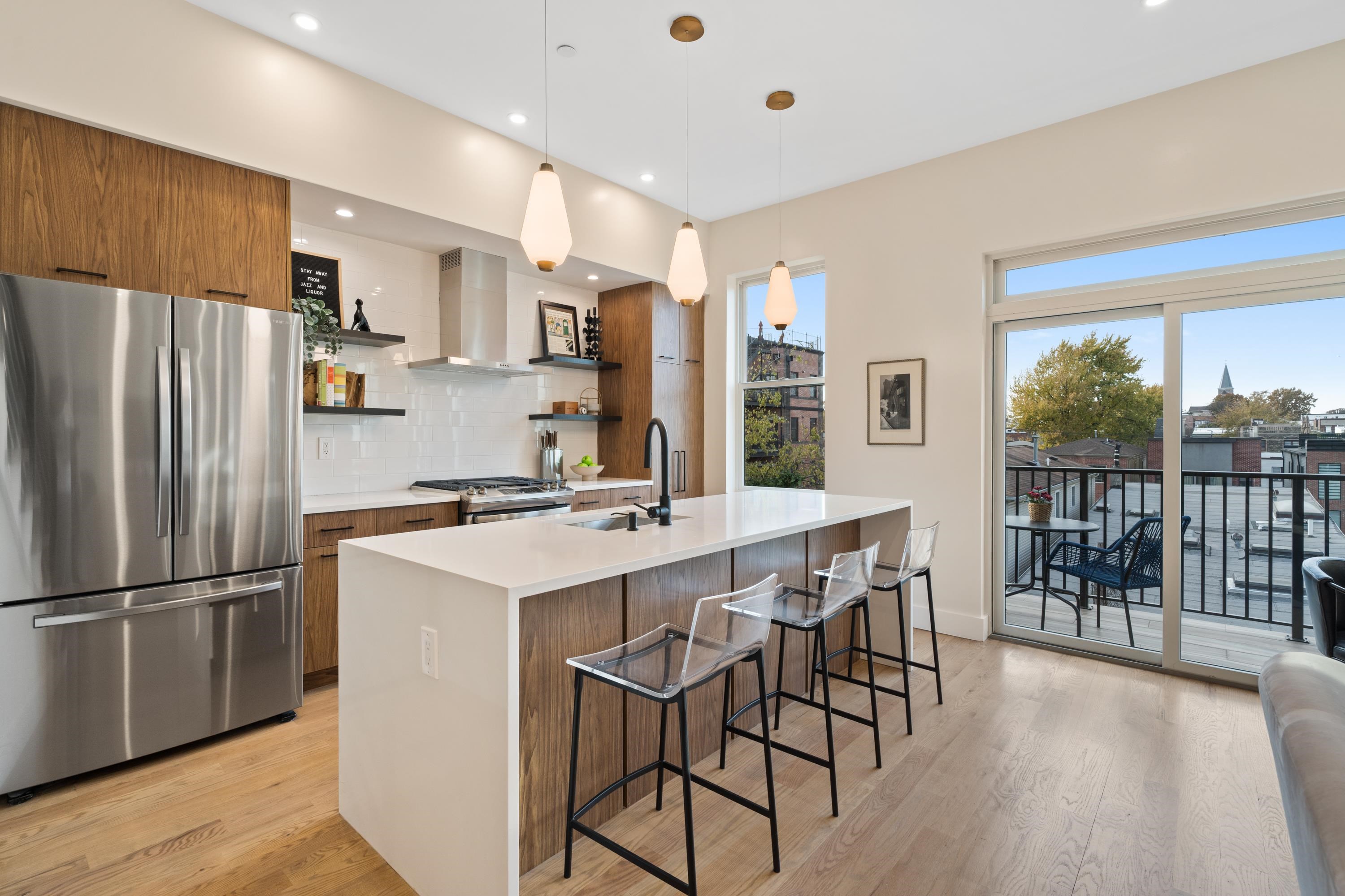 337 PALISADE AVE Unit: 4