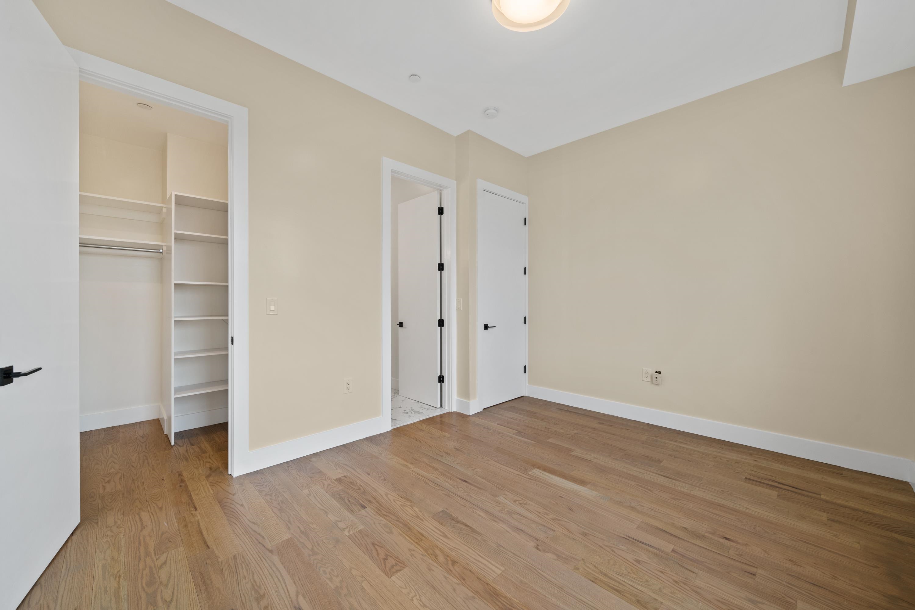 337 PALISADE AVE Unit: 4