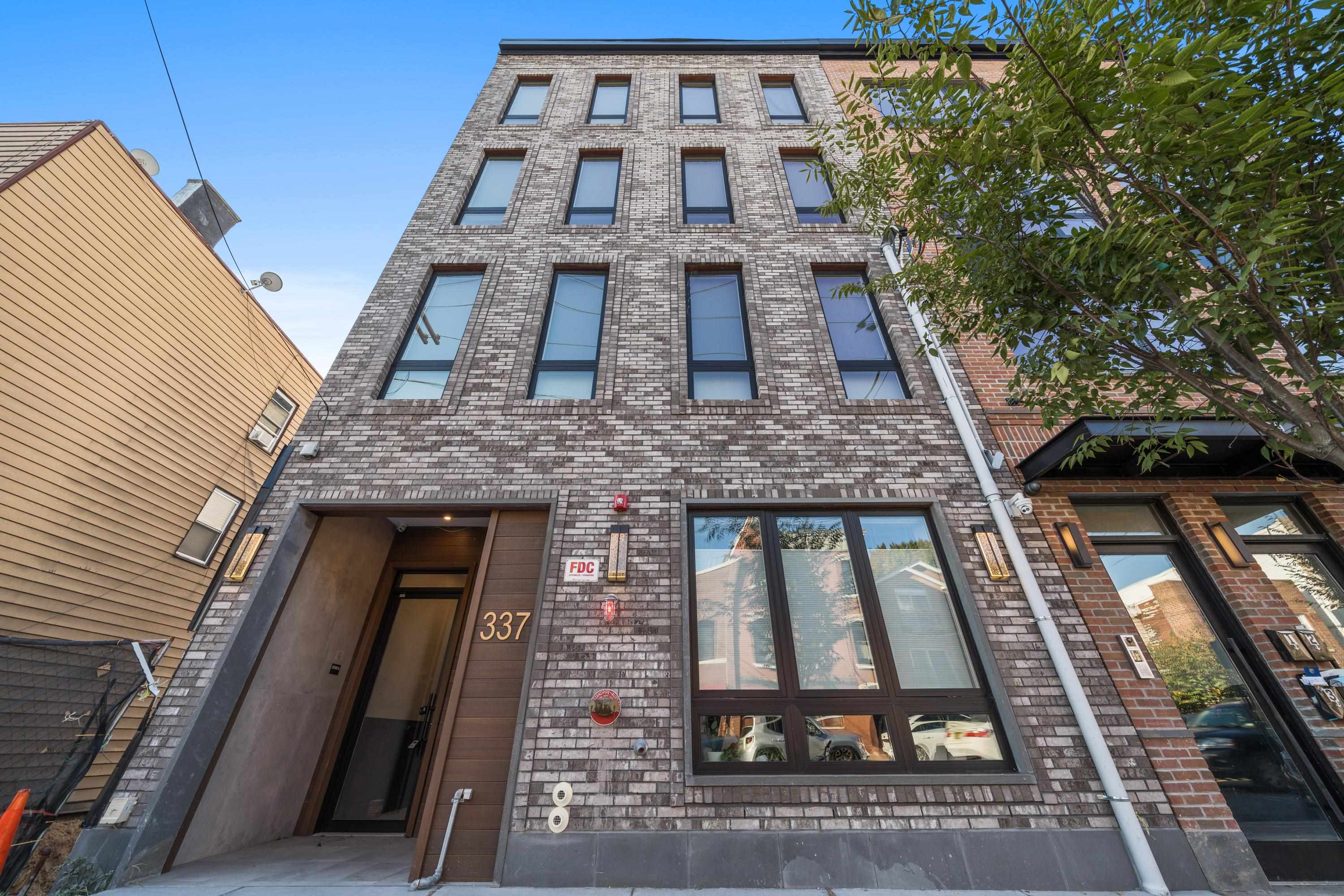 337 PALISADE AVE Unit: 1