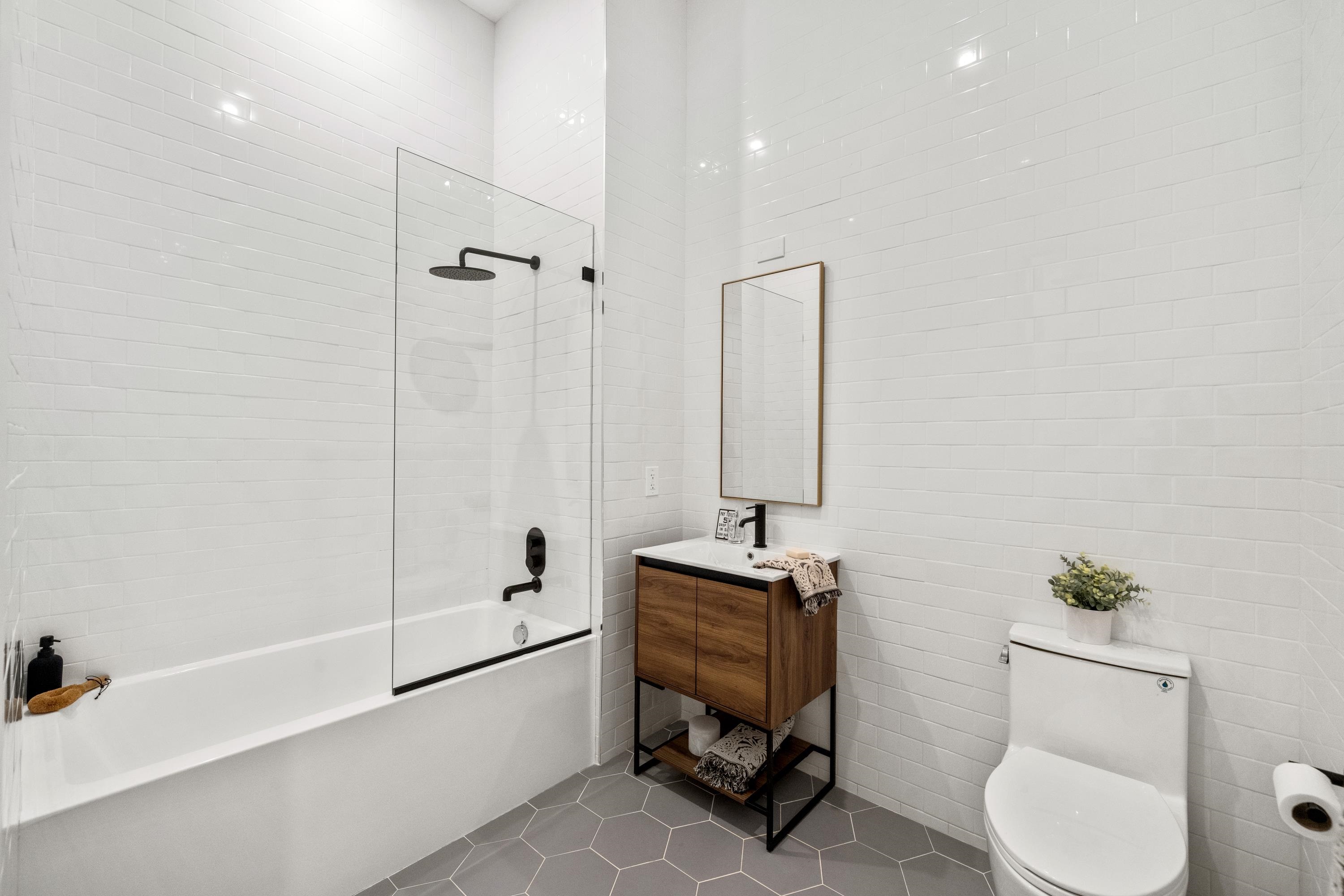 337 PALISADE AVE Unit: 1