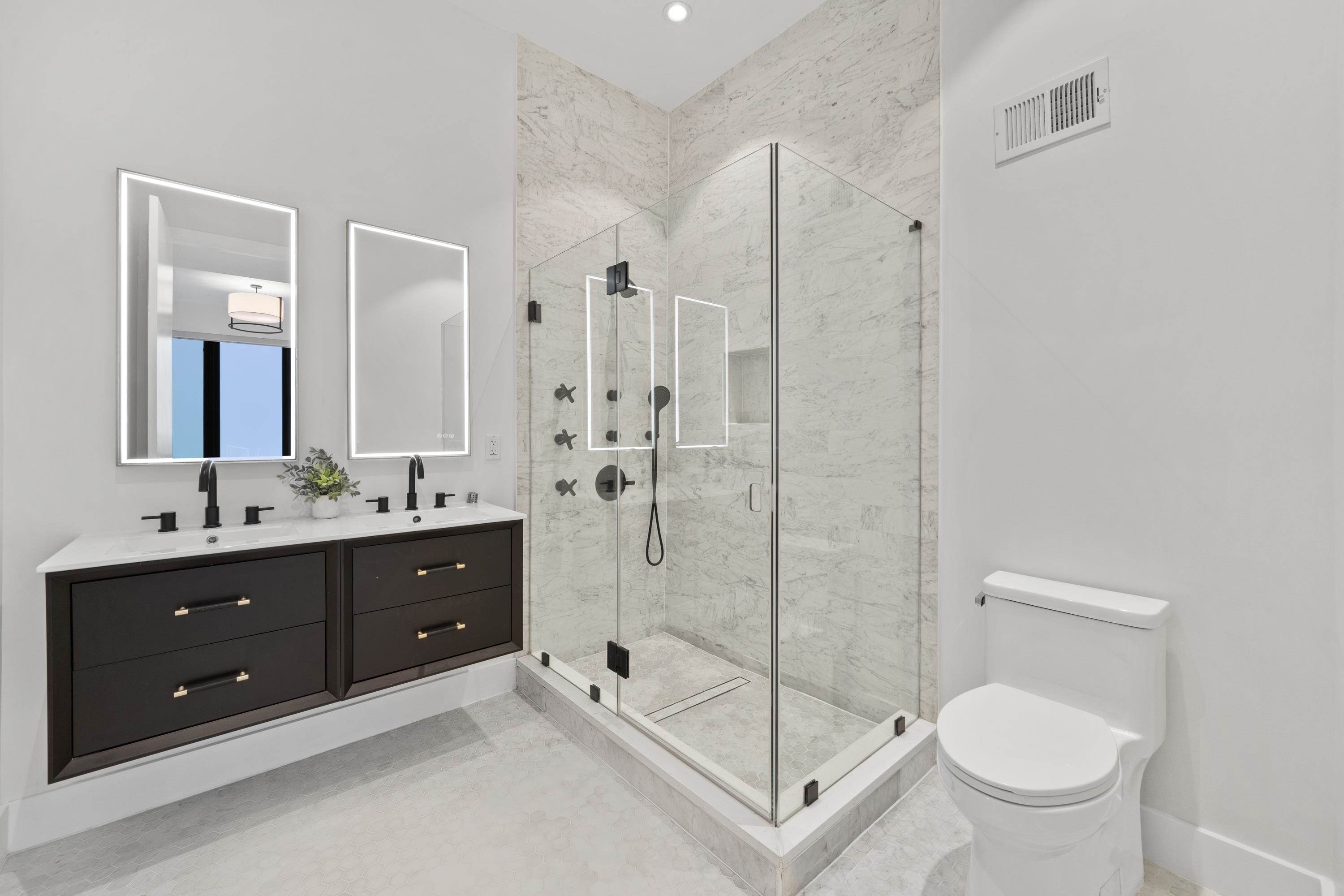 339 PALISADE AVE Unit: 3