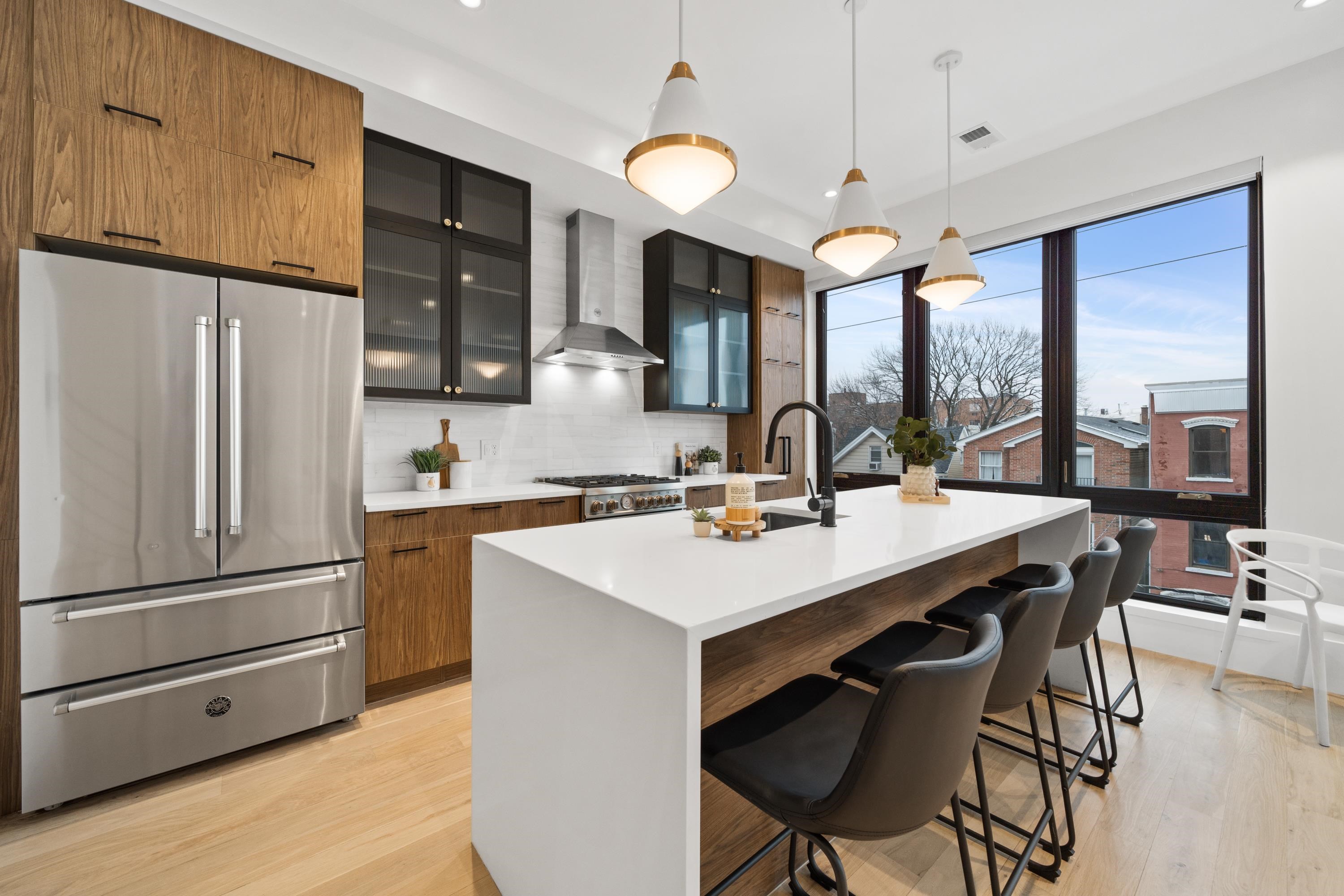 339 PALISADE AVE Unit: 3