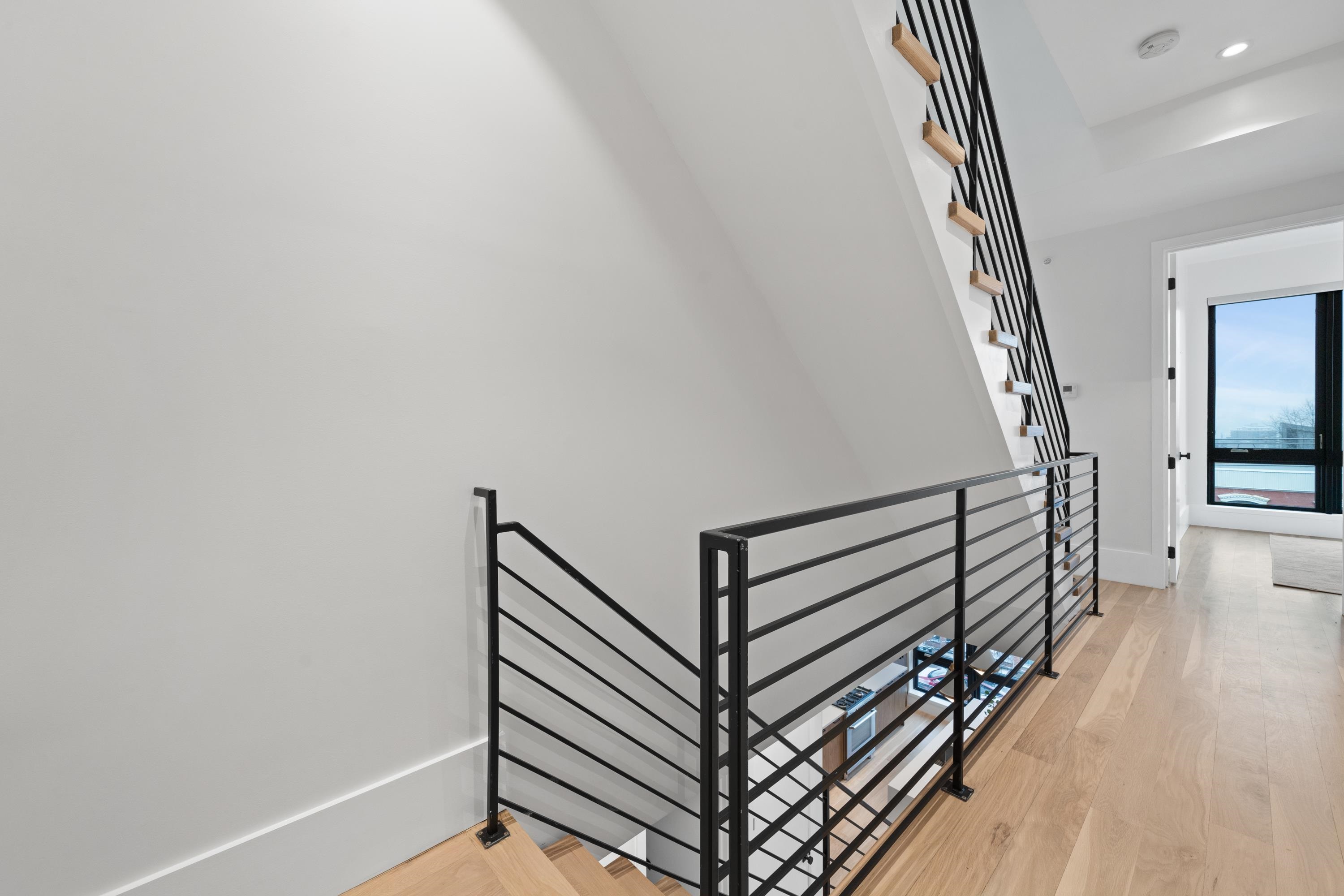 339 PALISADE AVE Unit: 3