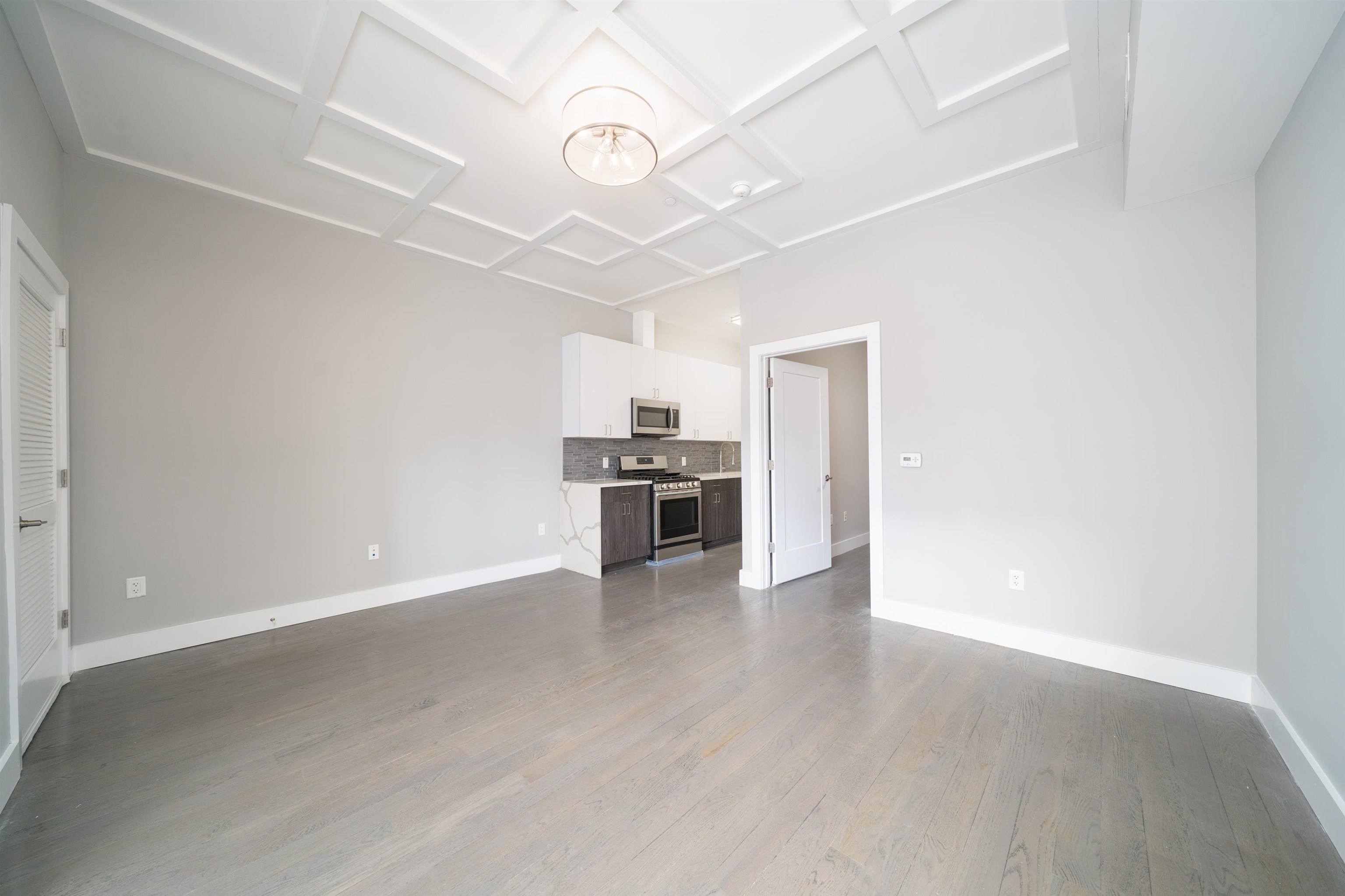 313 PINE ST Unit: 206