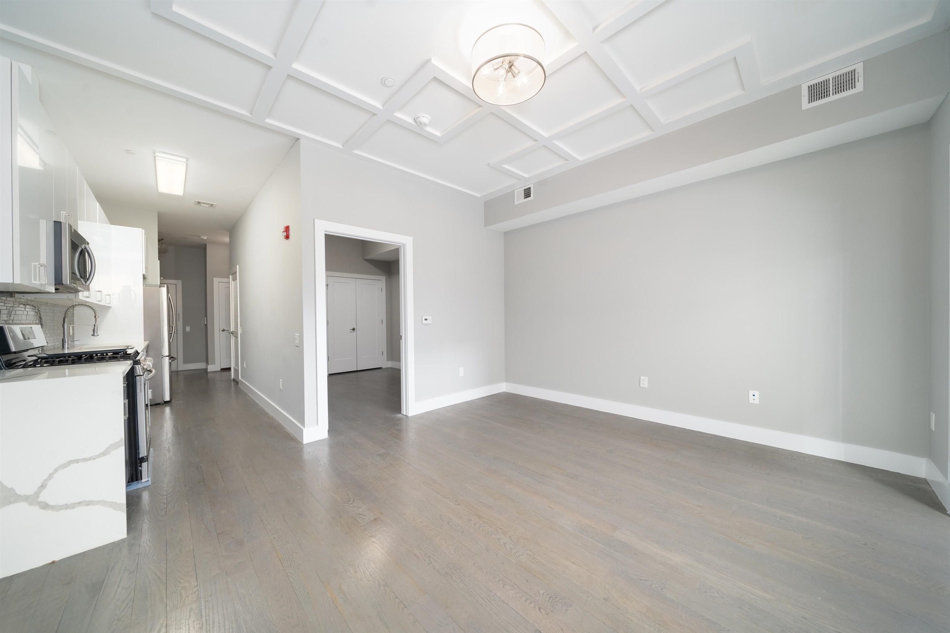 313 PINE ST Unit: 206
