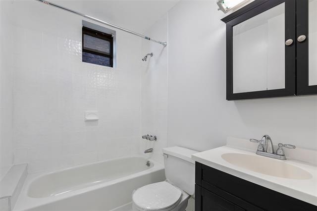 98 NORTH ST Unit: 3S