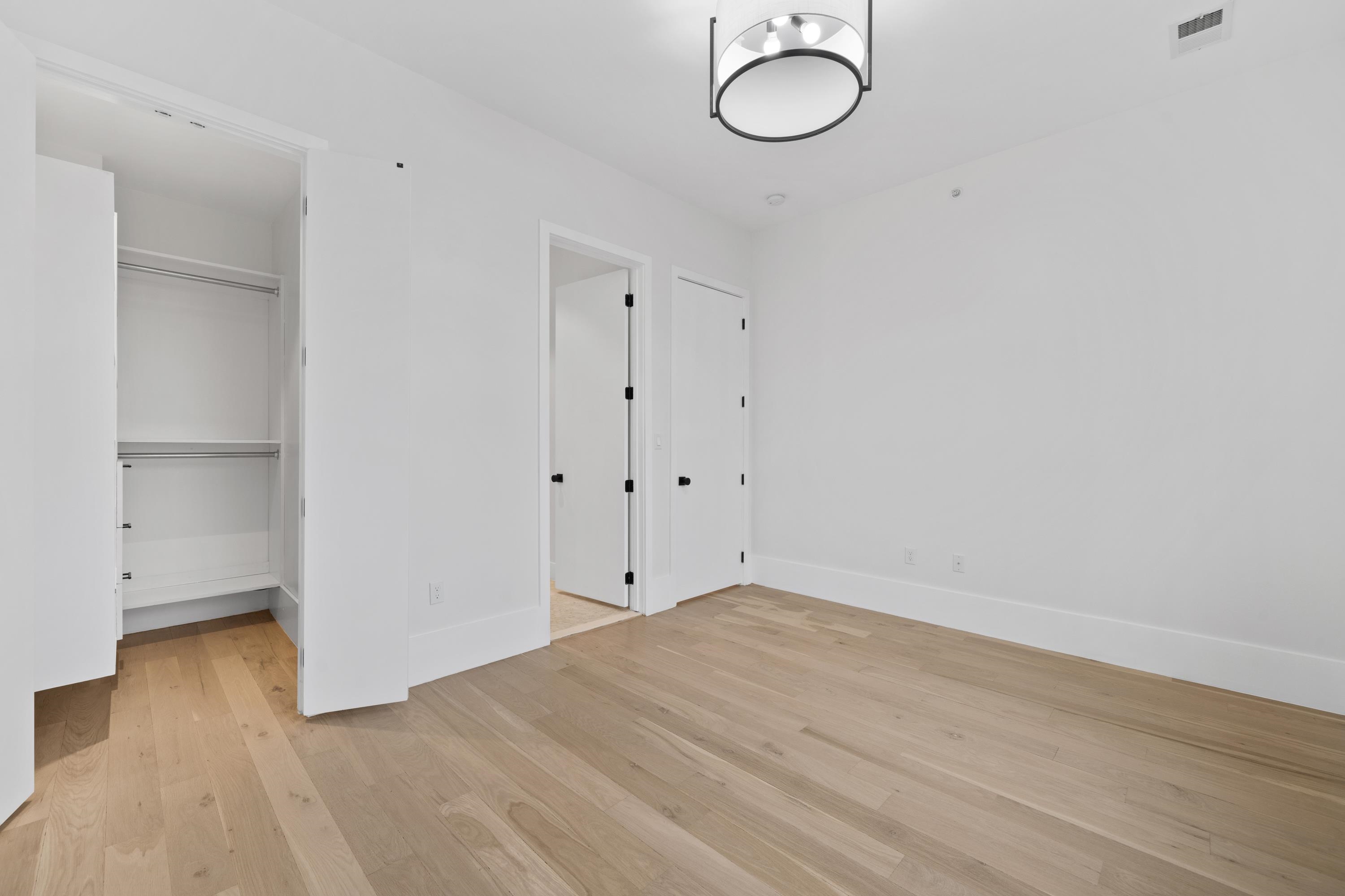 339 PALISADE AVE Unit: 4