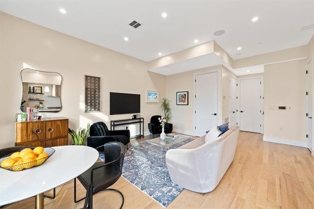 339 PALISADE AVE Unit: 4