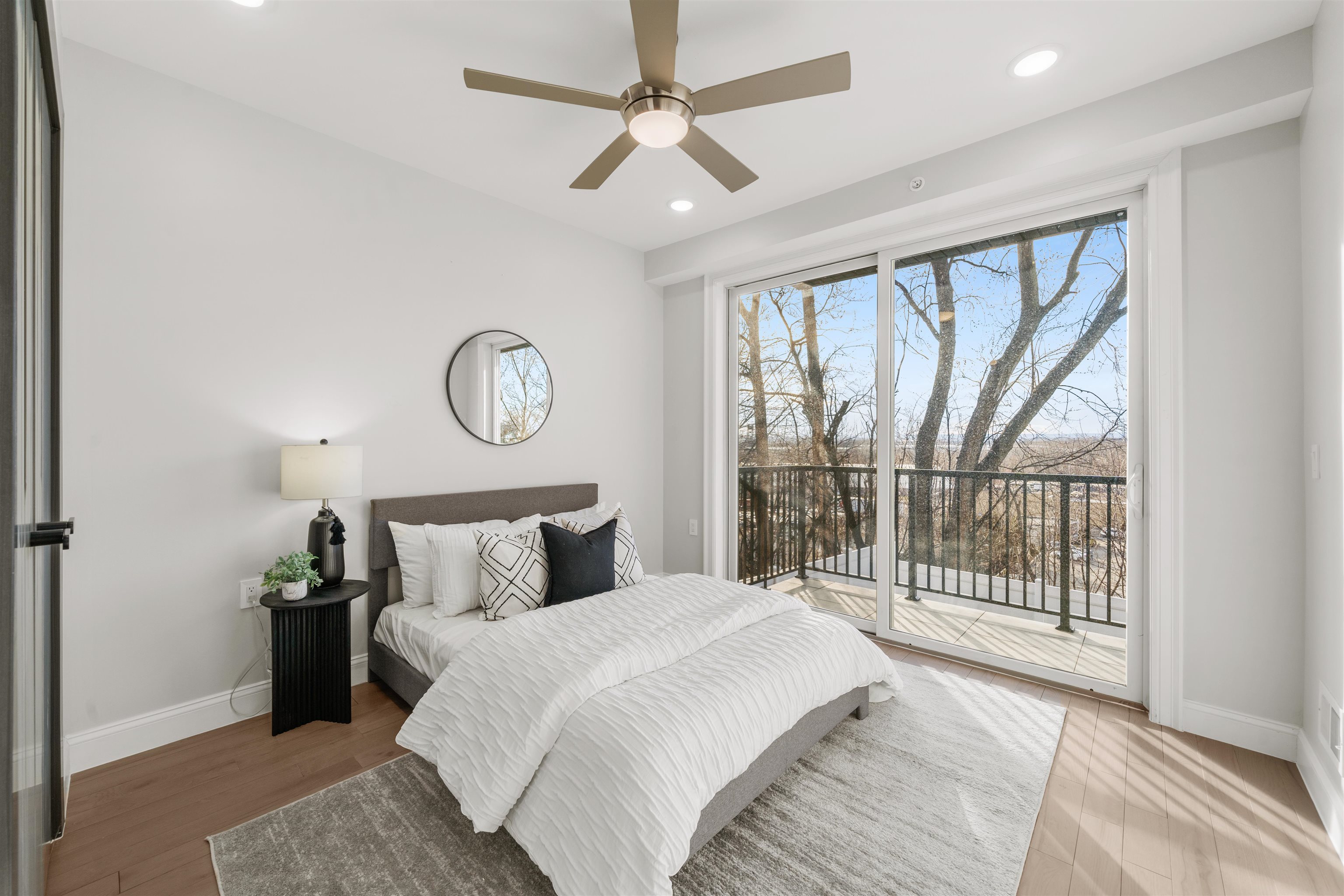 221 LIBERTY AVE Unit: 1