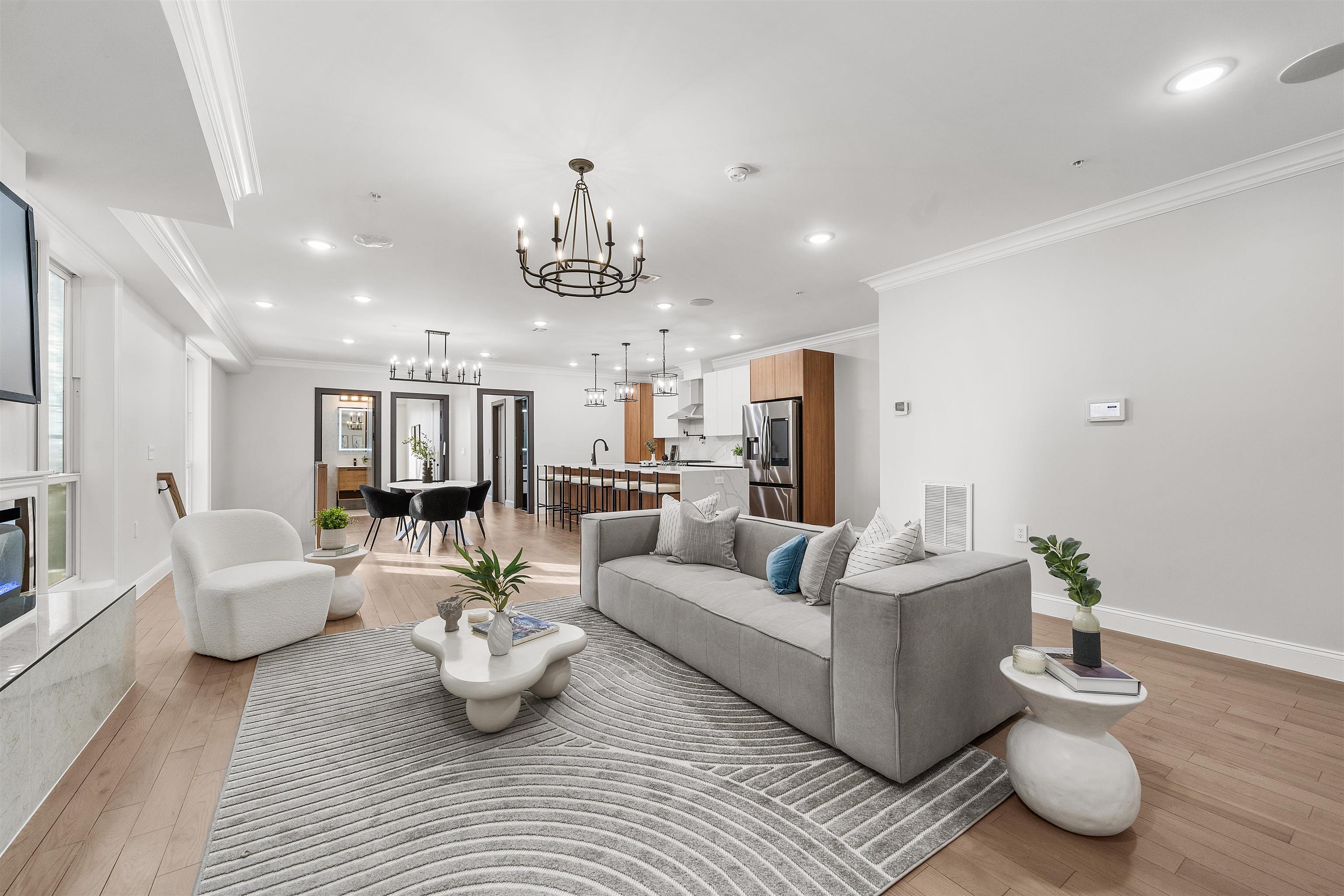 221 LIBERTY AVE Unit: 1