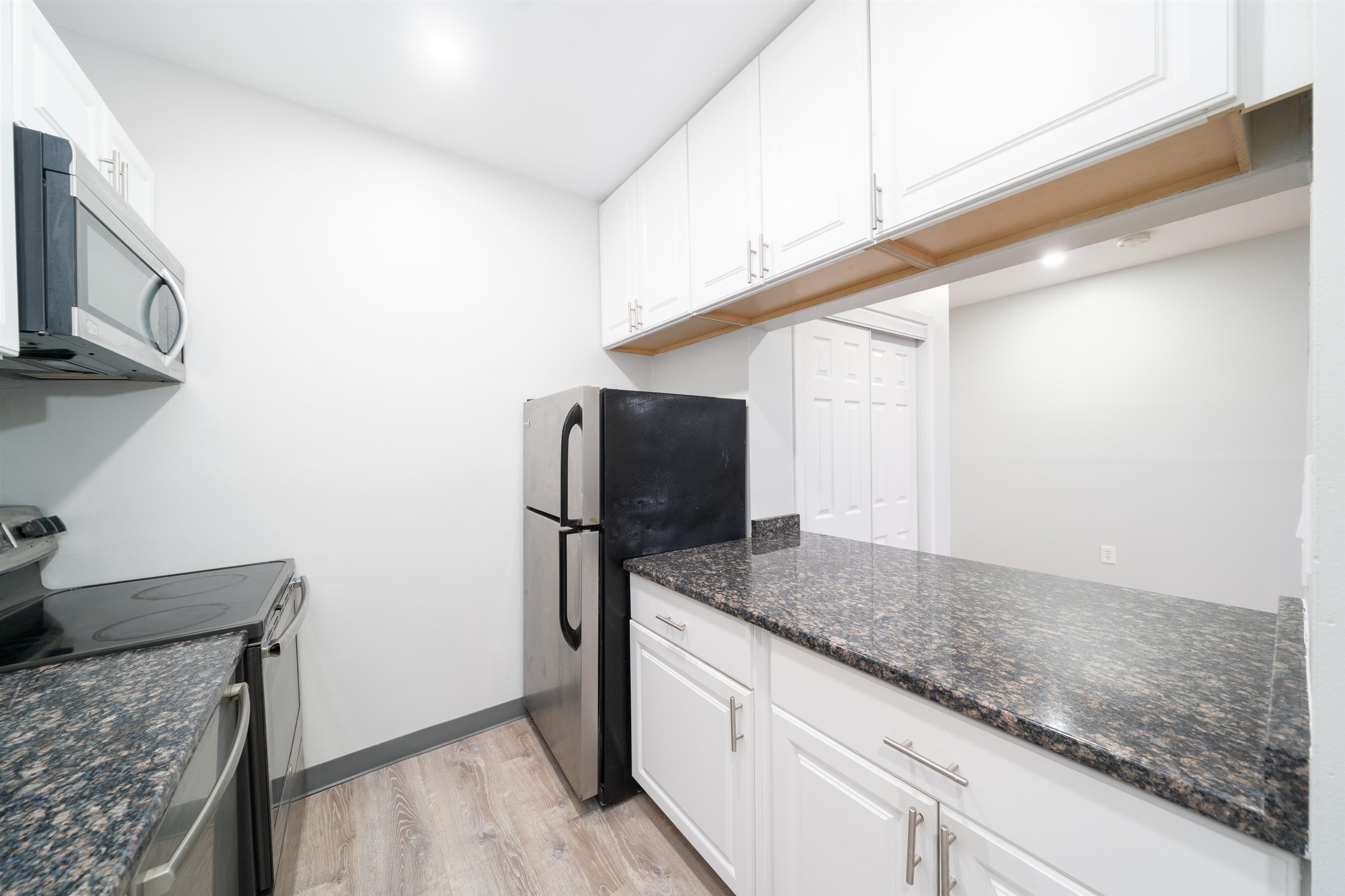 44 SHERMAN AVE Unit: C2
