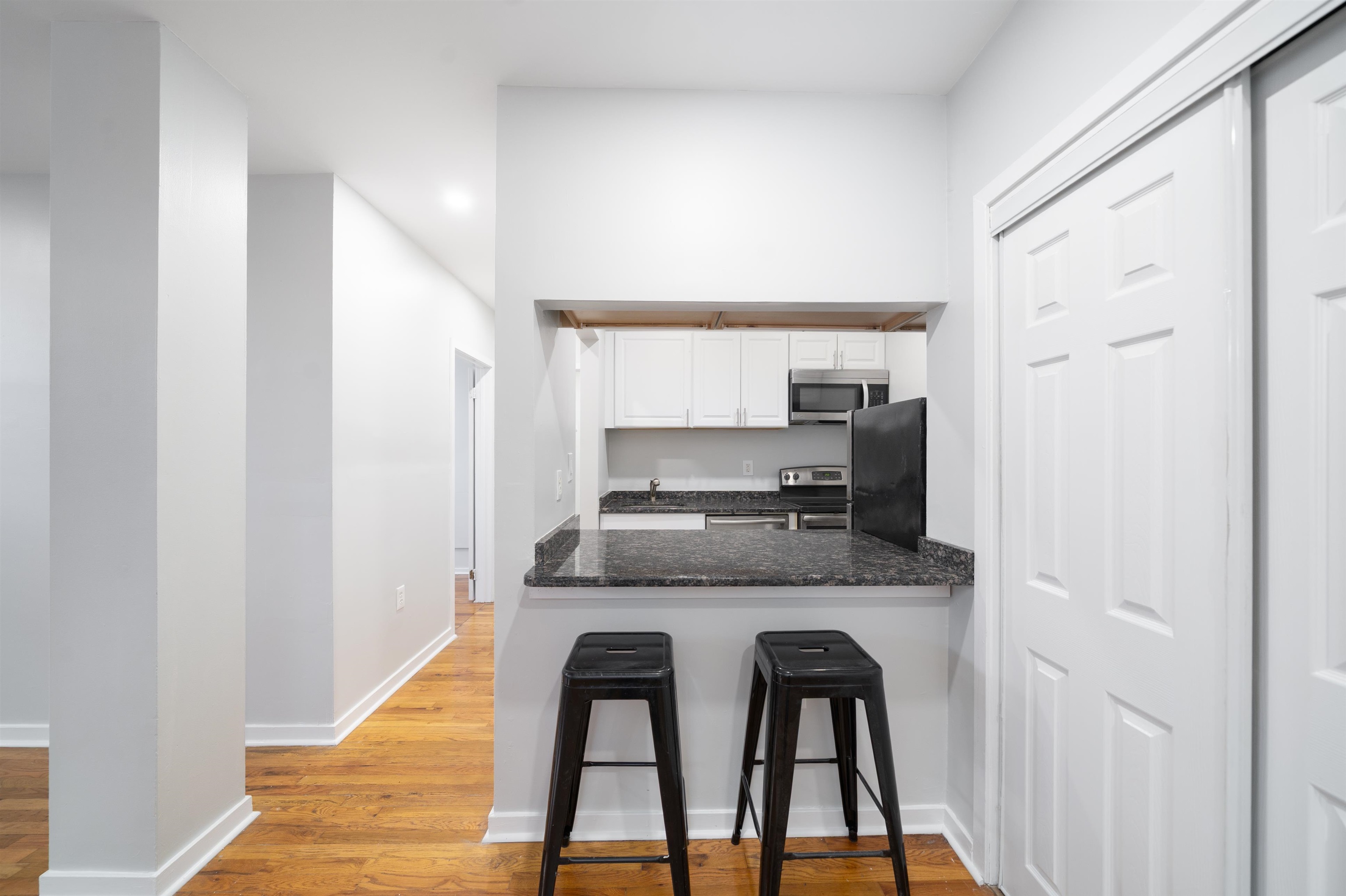 44 SHERMAN AVE Unit: C2