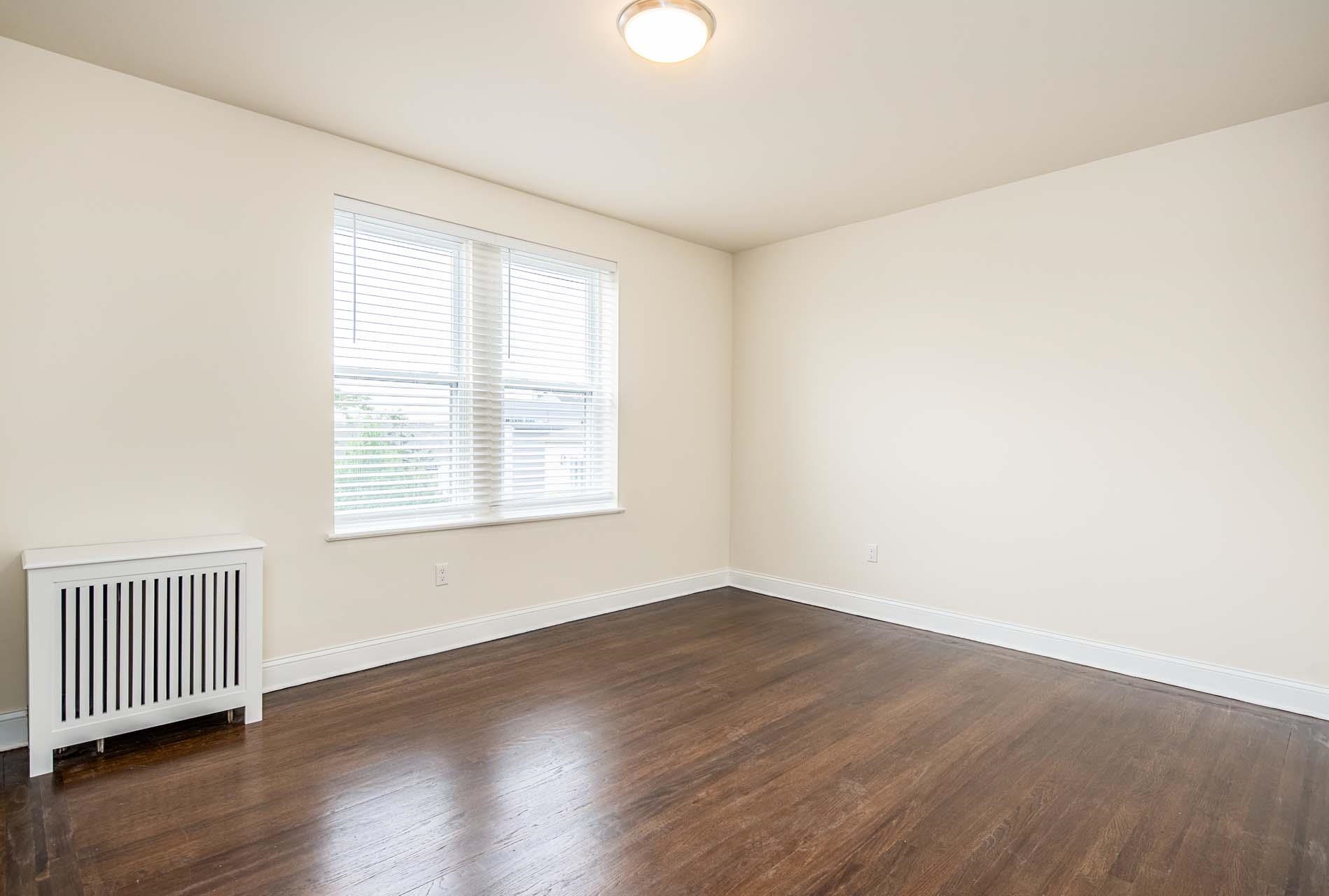 86 CHARLES ST Unit: 102