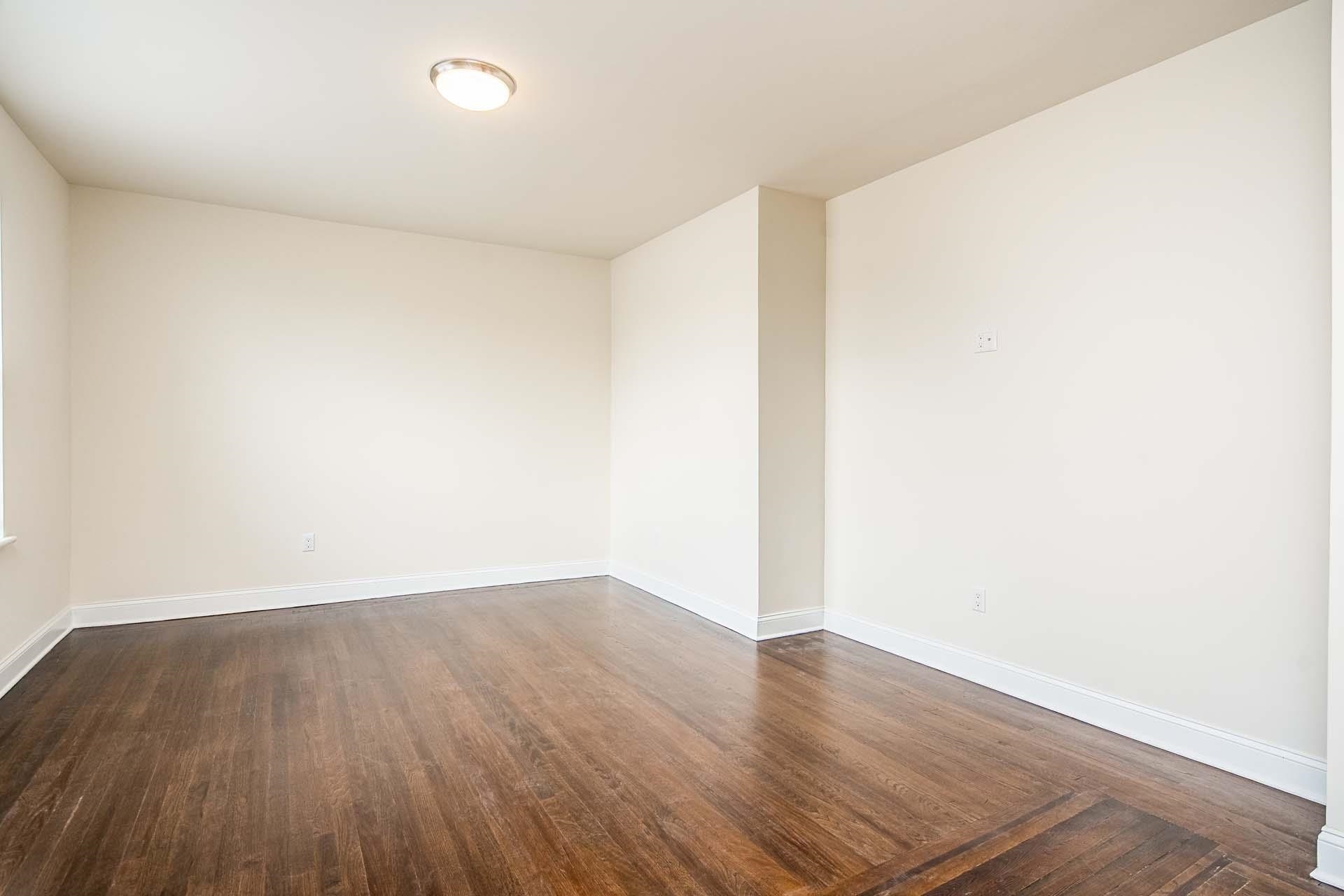86 CHARLES ST Unit: 102