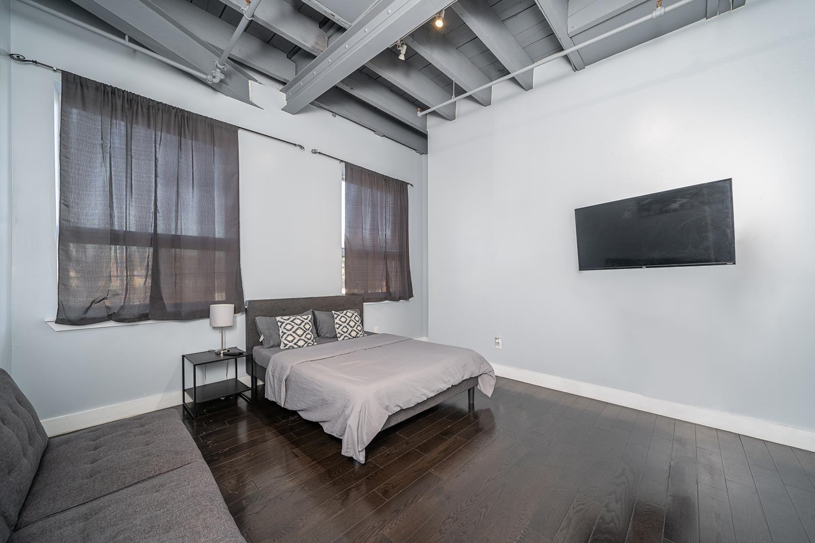 235 ORIENT AVE Unit: 6