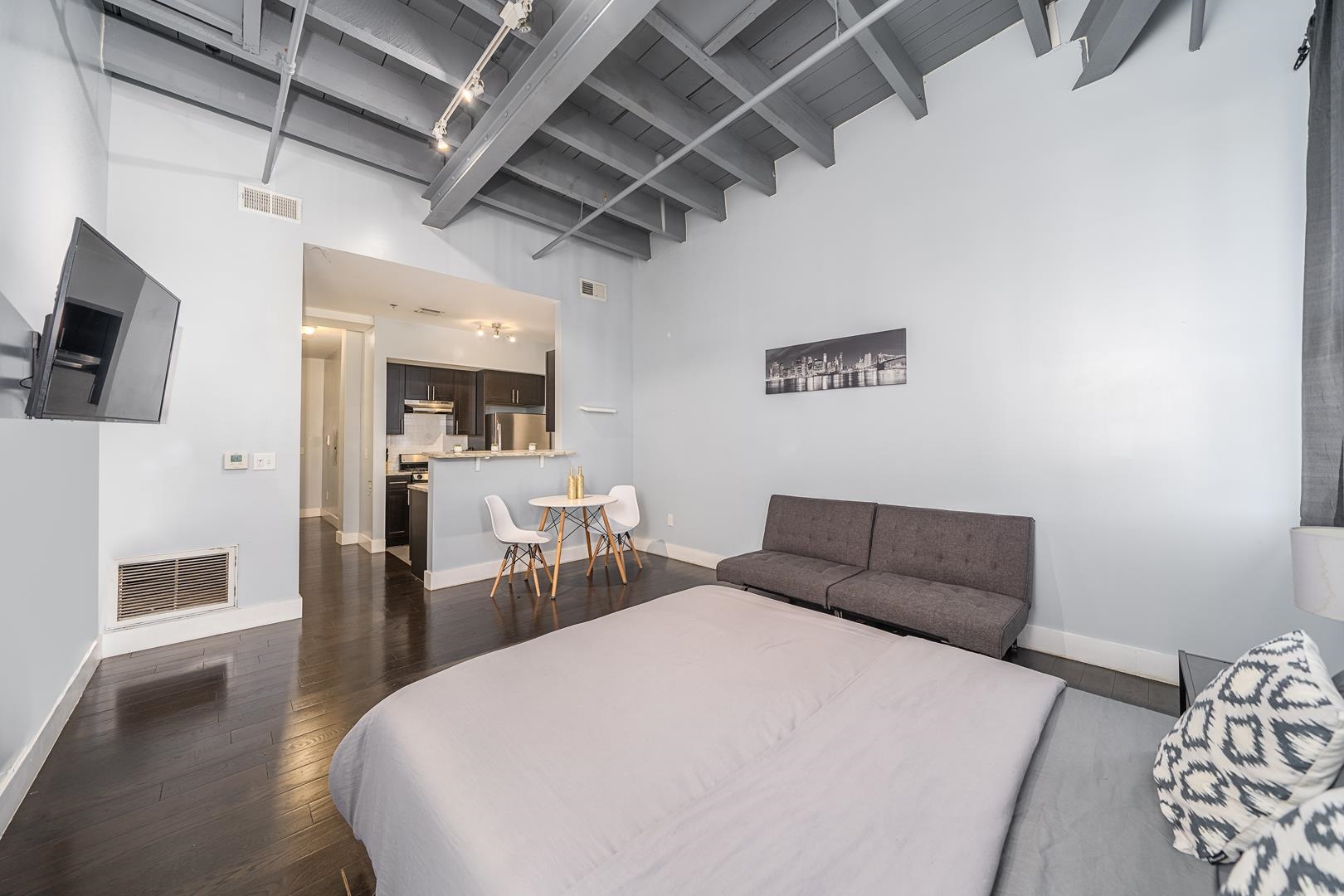 235 ORIENT AVE Unit: 6
