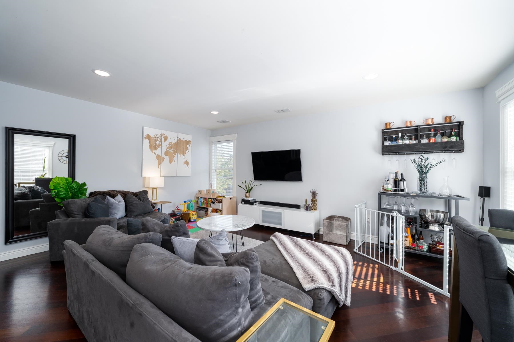 60 LAFAYETTE ST Unit: 2