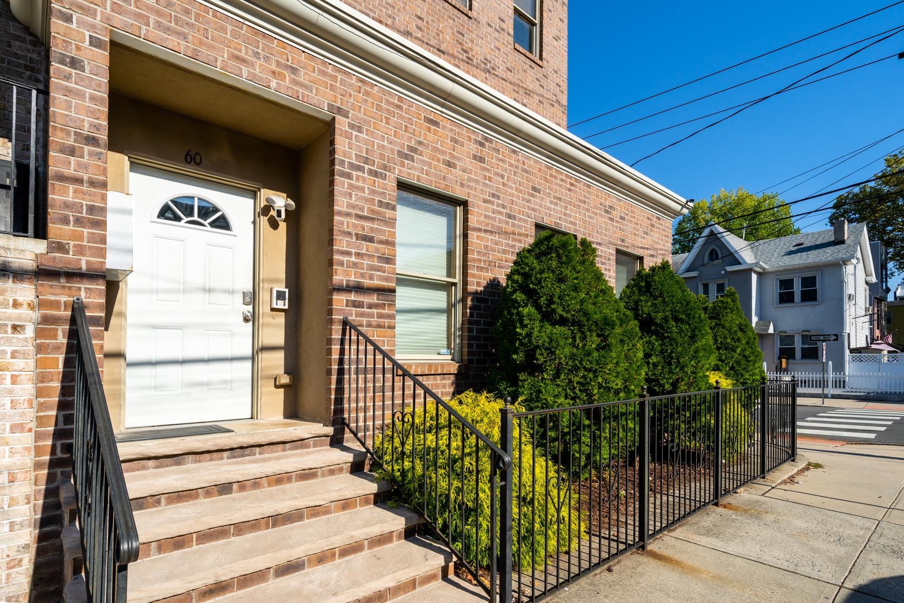 60 LAFAYETTE ST Unit: 2