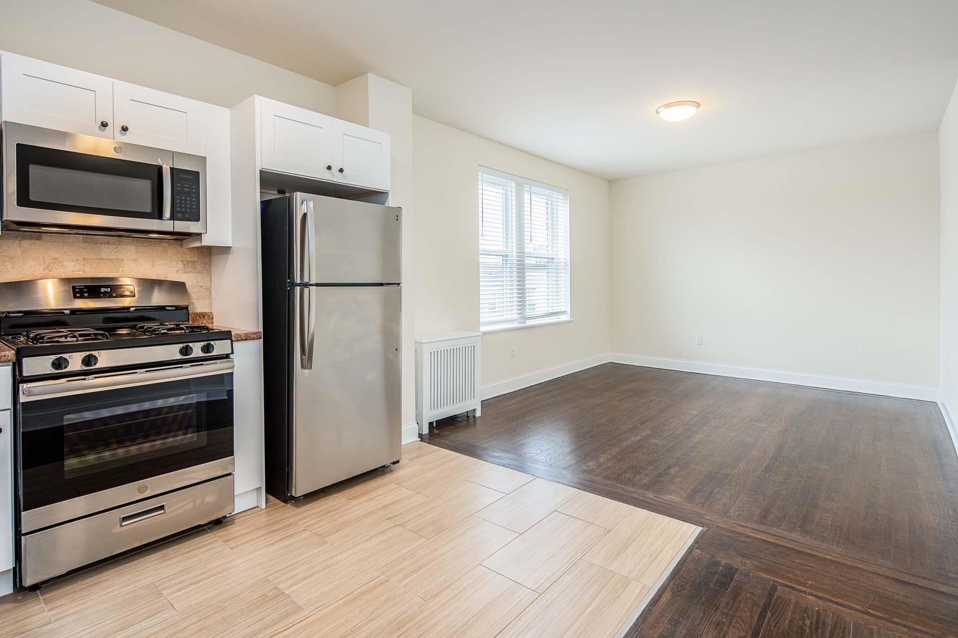 86 CHARLES ST Unit: 103