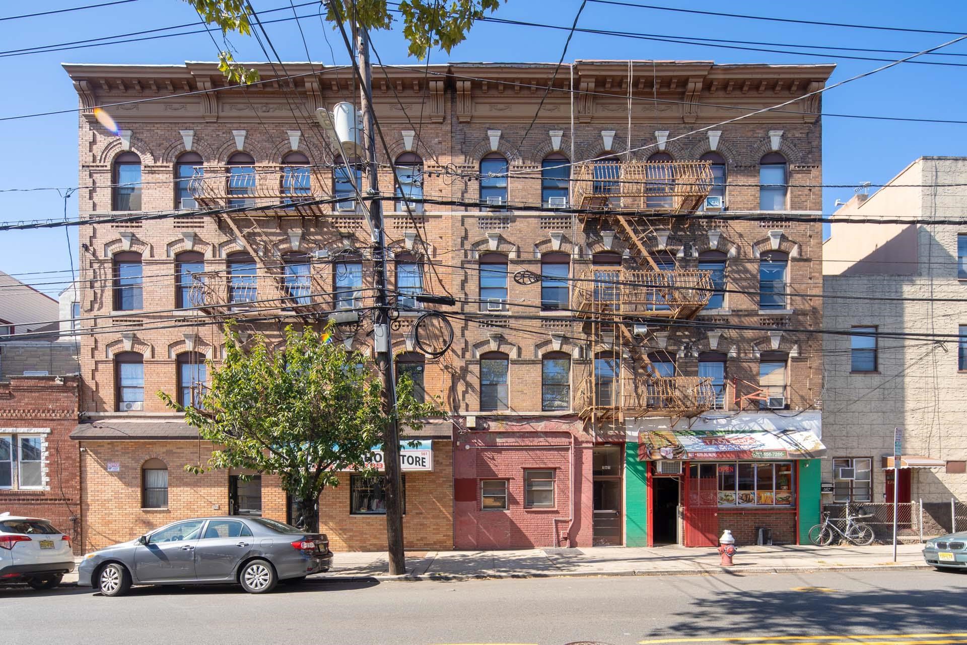565 PALISADE AVE Unit: 9