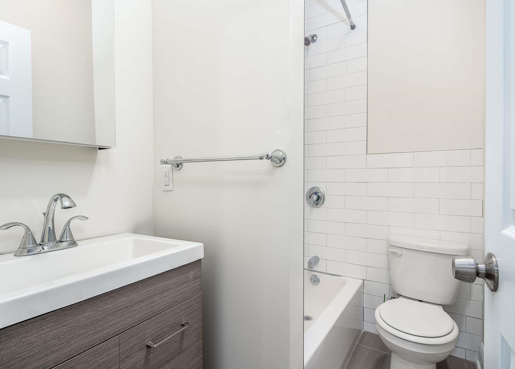 565 PALISADE AVE Unit: 9