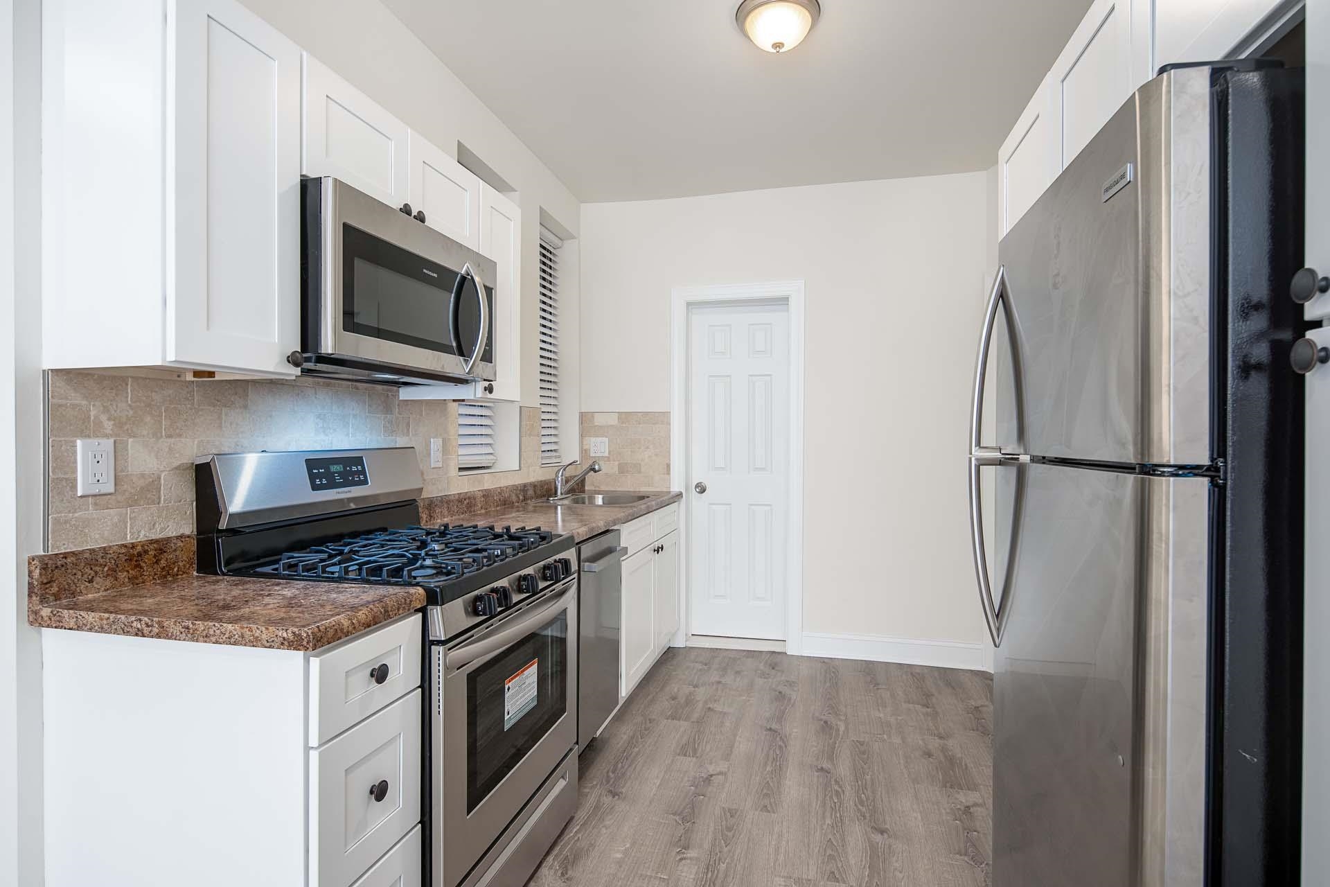 565 PALISADE AVE Unit: 9
