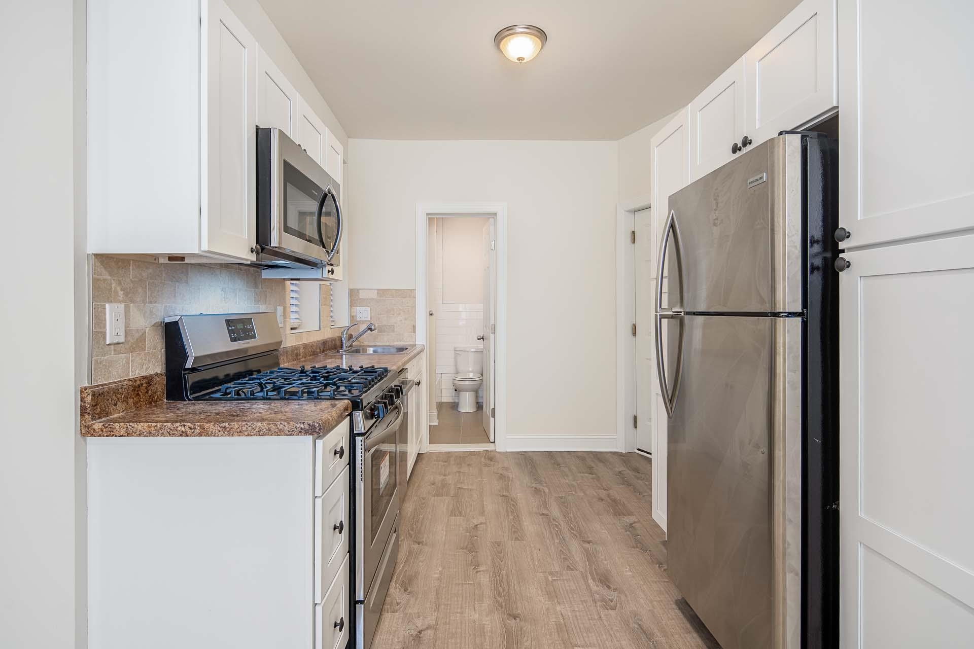 565 PALISADE AVE Unit: 9