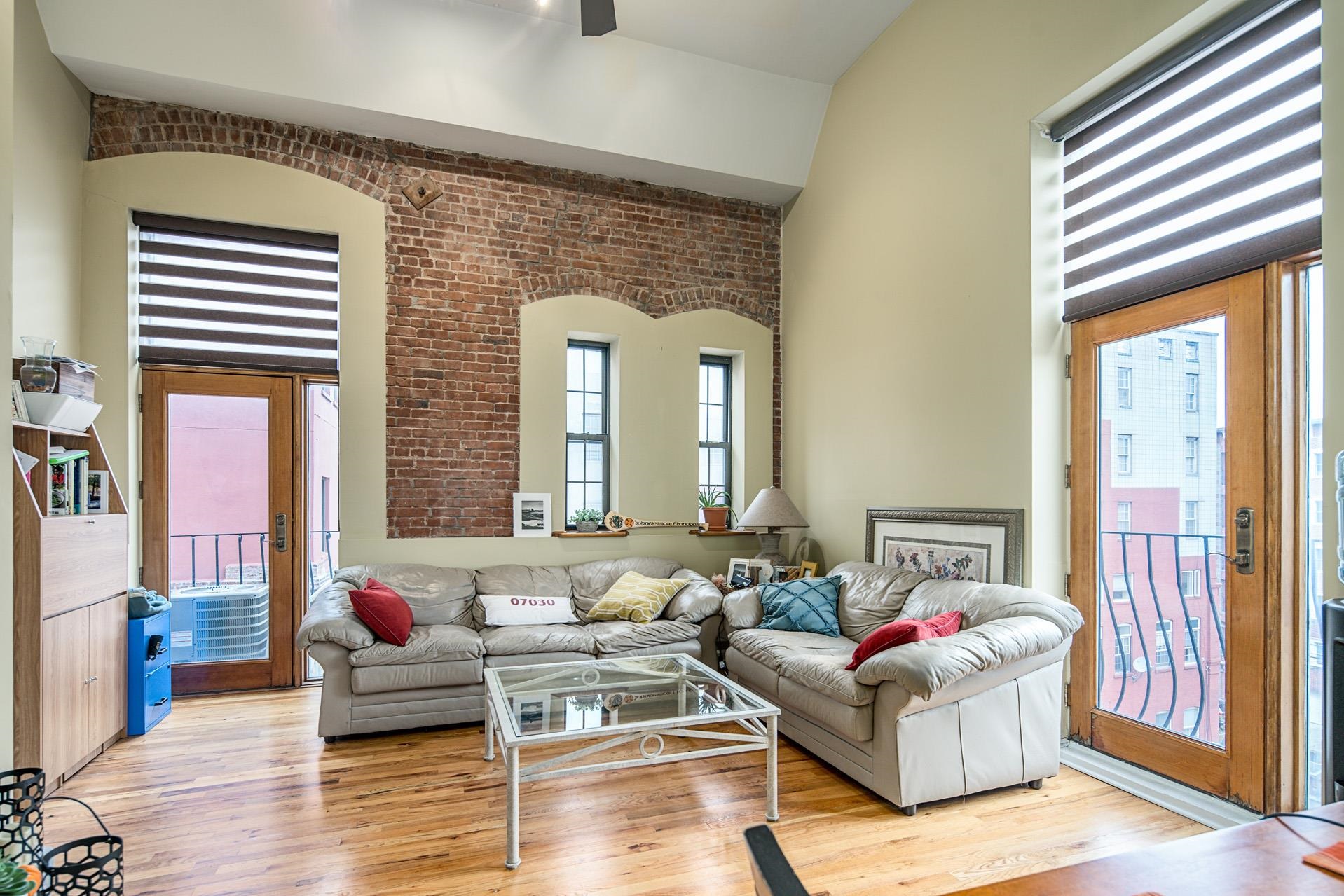 1015 GRAND ST Unit: 4G