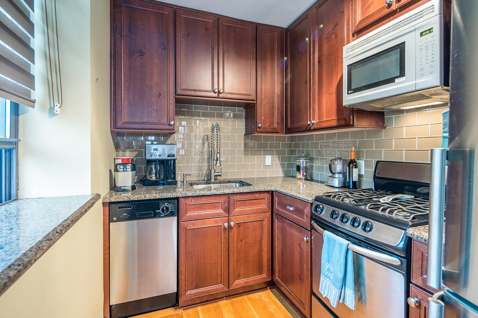 1015 GRAND ST Unit: 4G